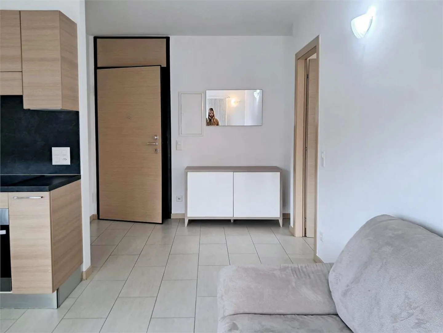 Attico rinnovato con vista - Foto 10 di 10