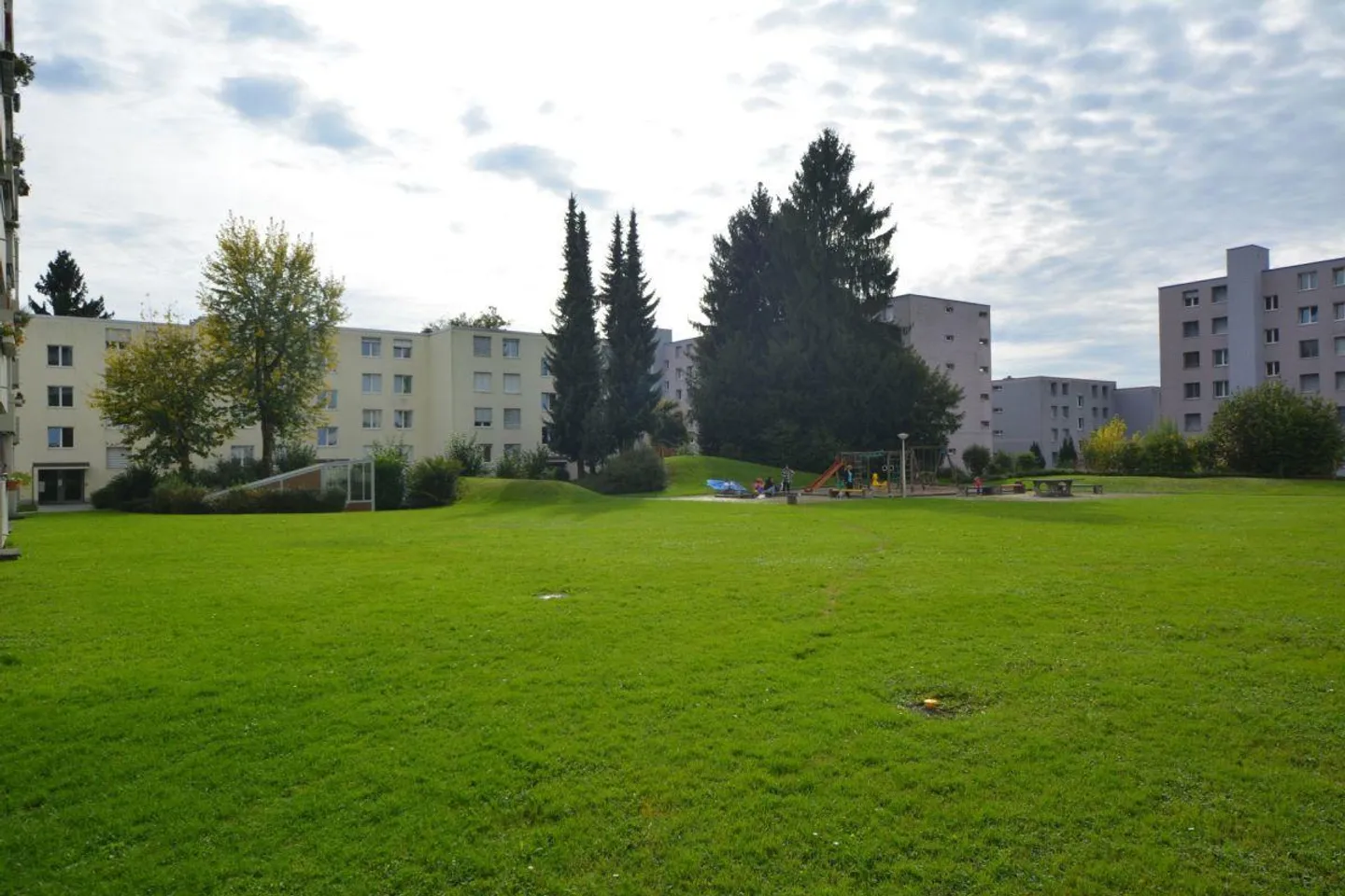Appartamento ristrutturato con 4 stanze nel quartiere Oberwies ti aspetta! - Foto 8 di 12