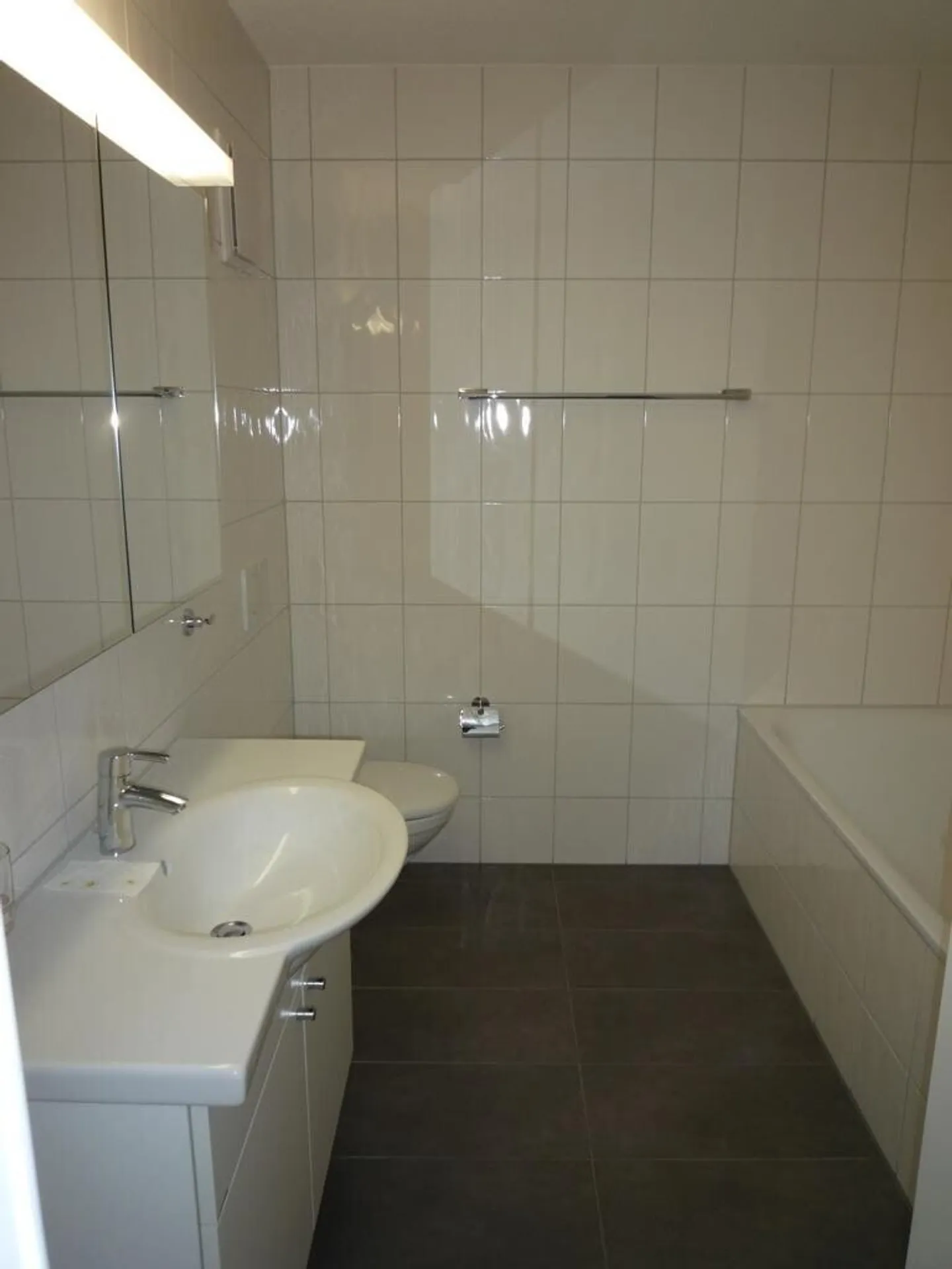 Appartement moderne 5.5 pièces - Photo 5 sur 6