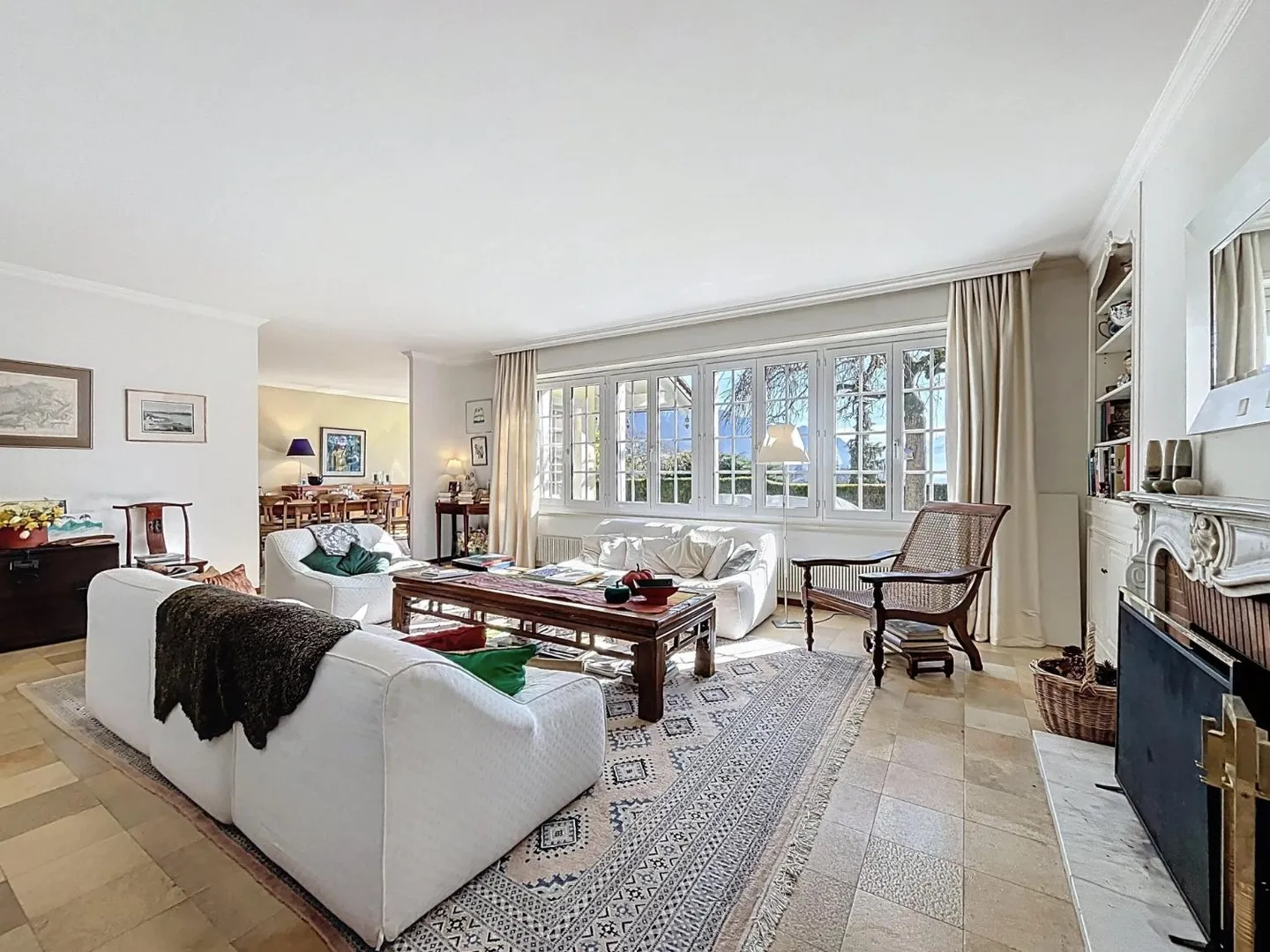 Villa indipendente in posizione tranquilla con giardino e vista lago - Foto 2 di 13