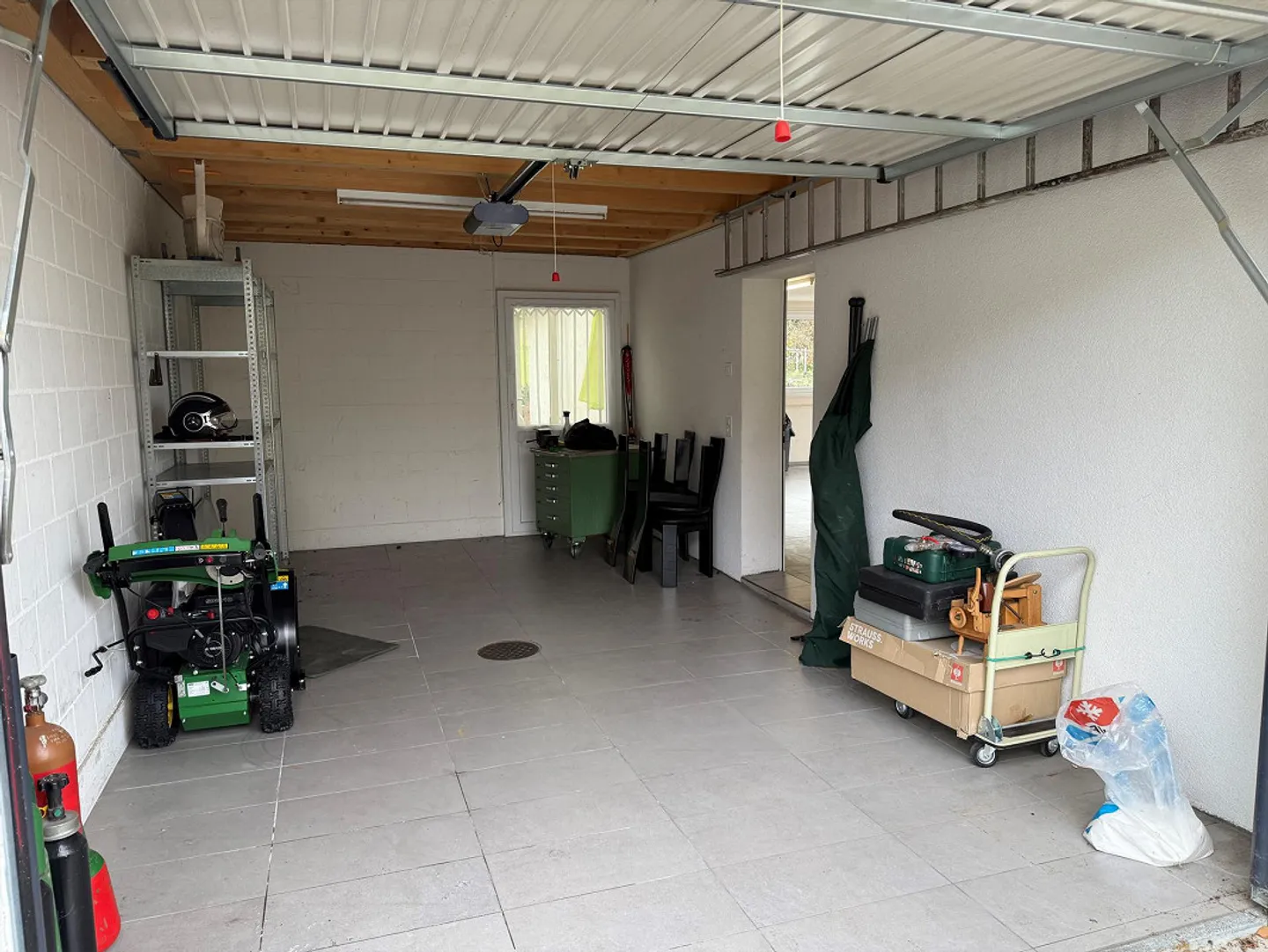 Der Ort für Ihr Wachstum – Werkstatt mit Büros, Lager, Parkplätzen - Foto 5 von 7