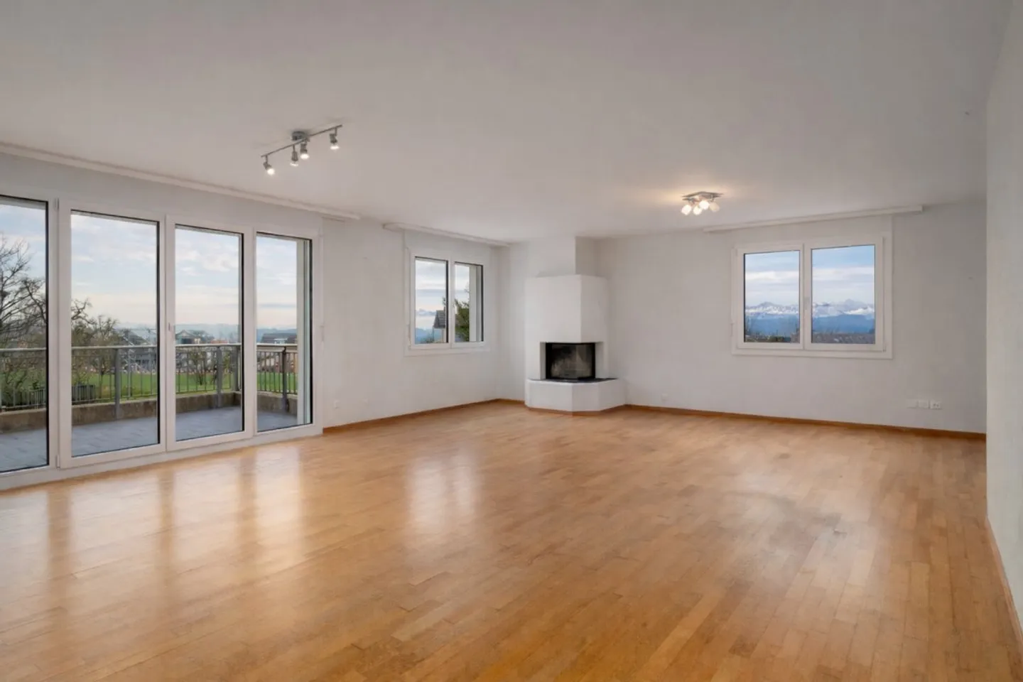 Charmante Etagenwohnung mit Weitsicht - Foto 1 von 7