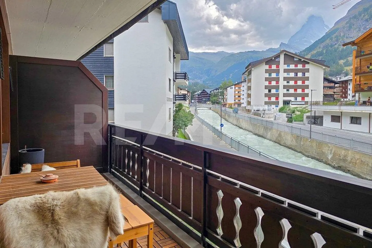 Cervin en vue - appartement élégant de 2,5 pièces à louer à long terme - Photo 11 sur 13