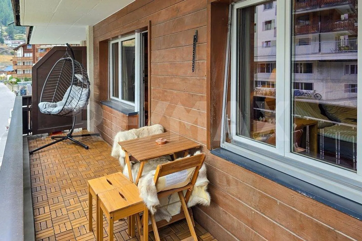 Cervin en vue - appartement élégant de 2,5 pièces à louer à long terme - Photo 12 sur 13