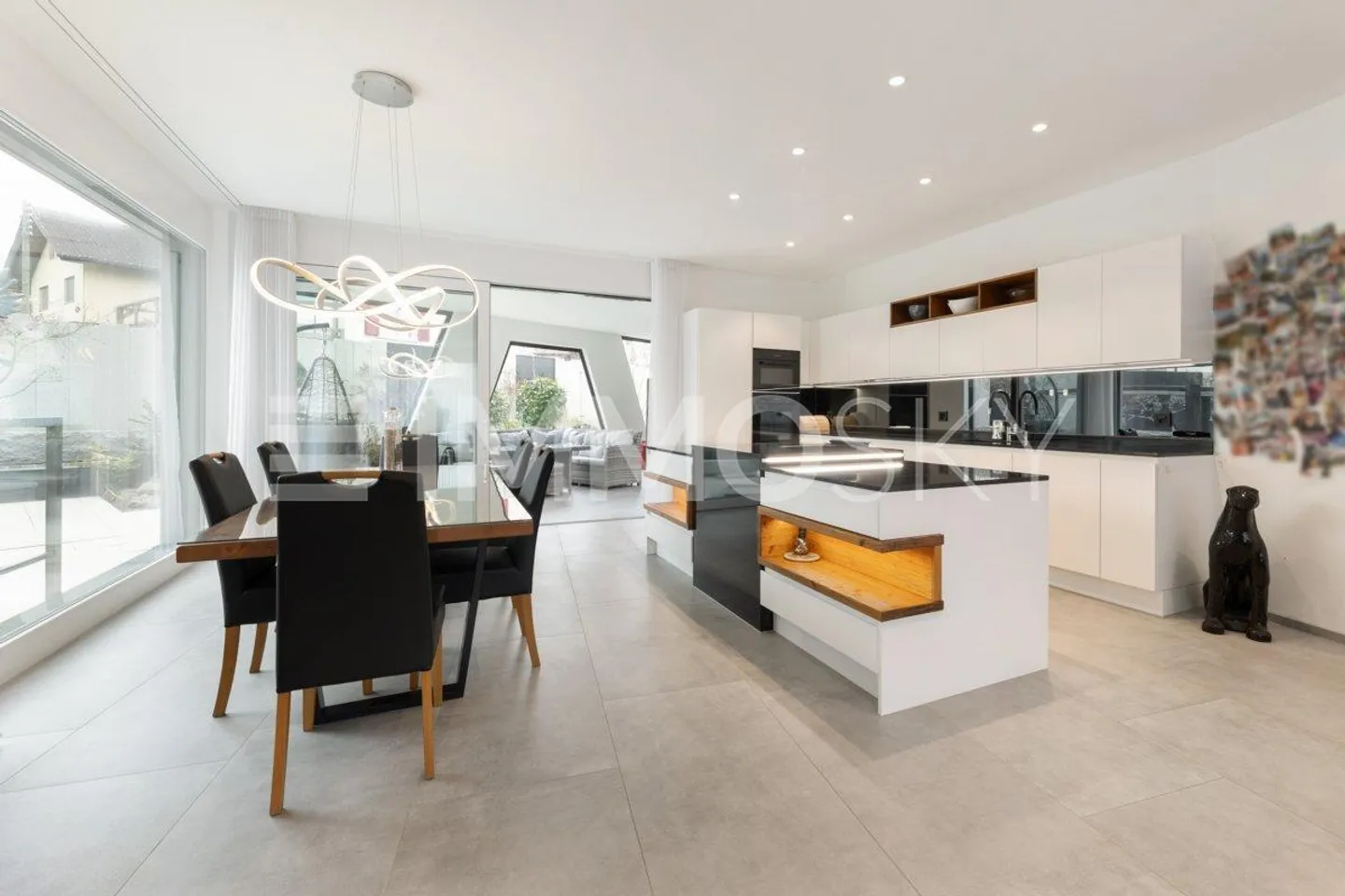 Single house for sale - Photo 2 of 5