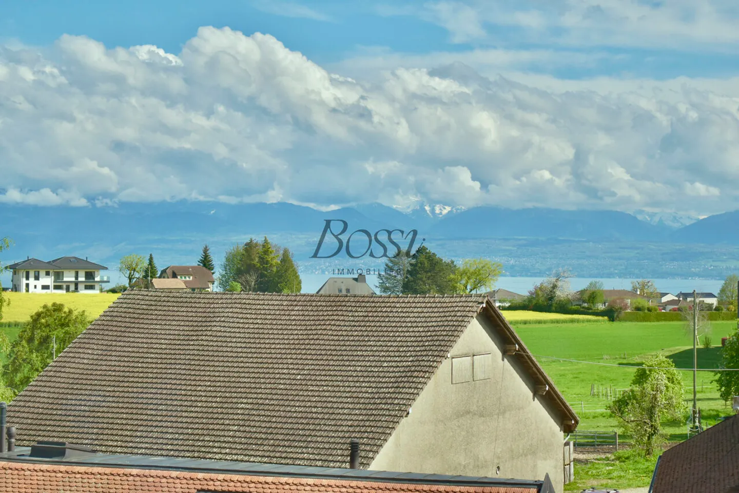 Come una casa: carattere, volumi, vista lago e stazione a 700 m - Foto 1 di 18