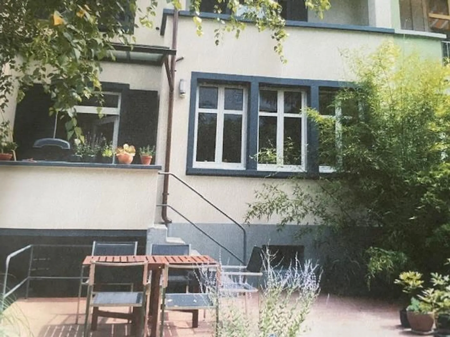 Row house next to Roche - Photo 3 of 10