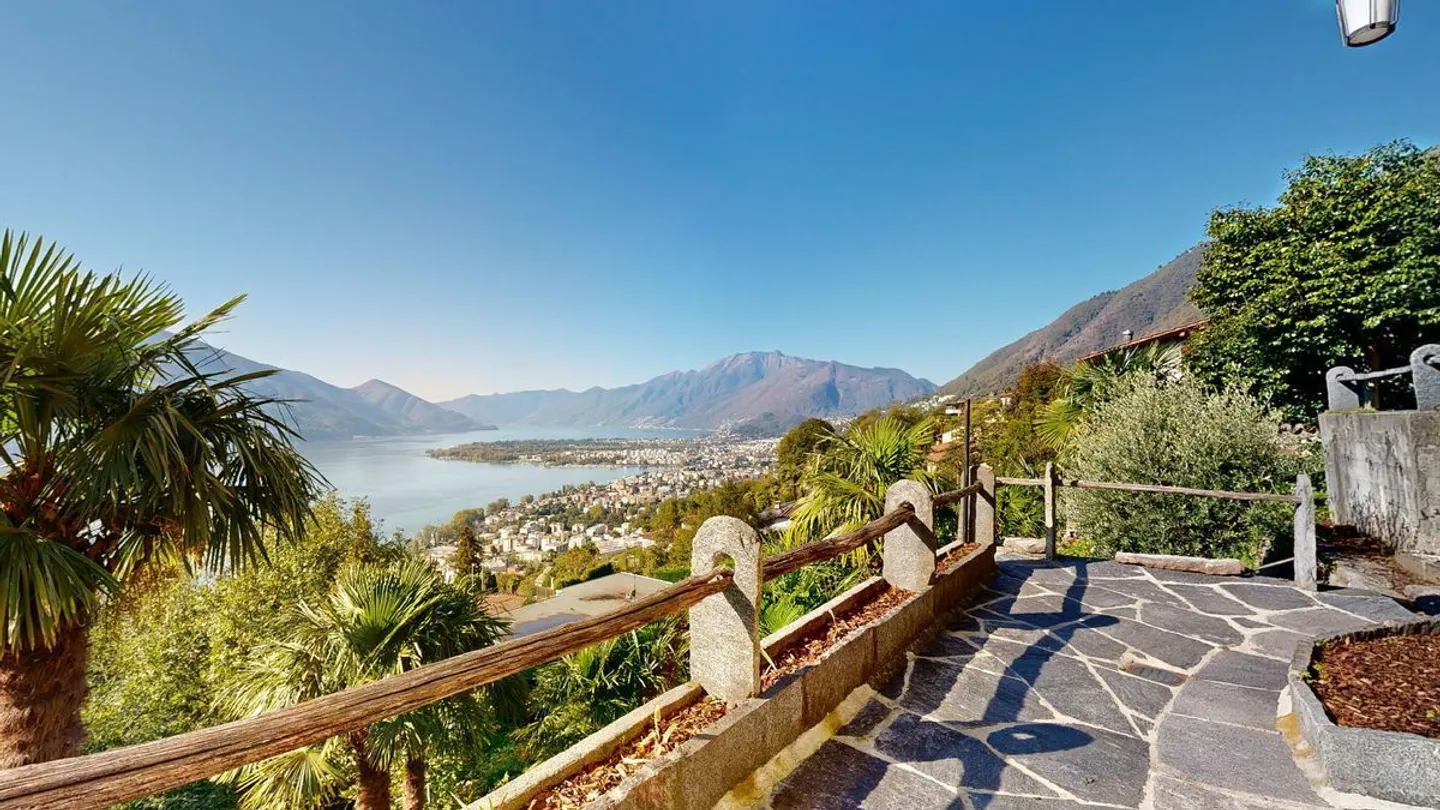 Ticino House with Unique View and Plenty of Development Opportunities - Photo 2 of 11