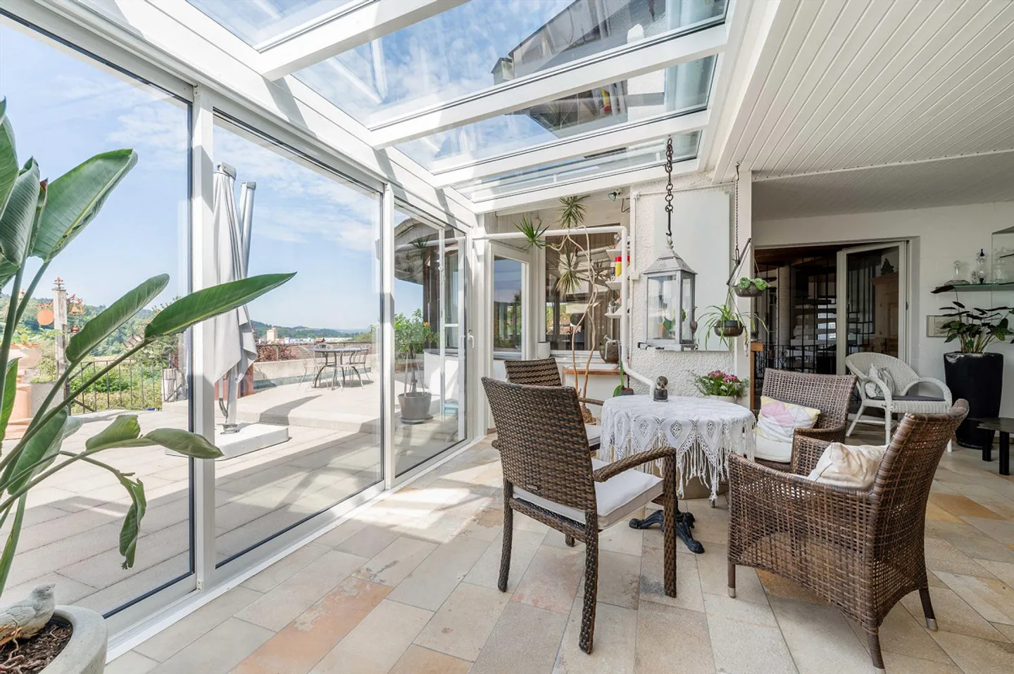 In una zona residenziale tranquilla con vista fantastica - Foto 6 di 13