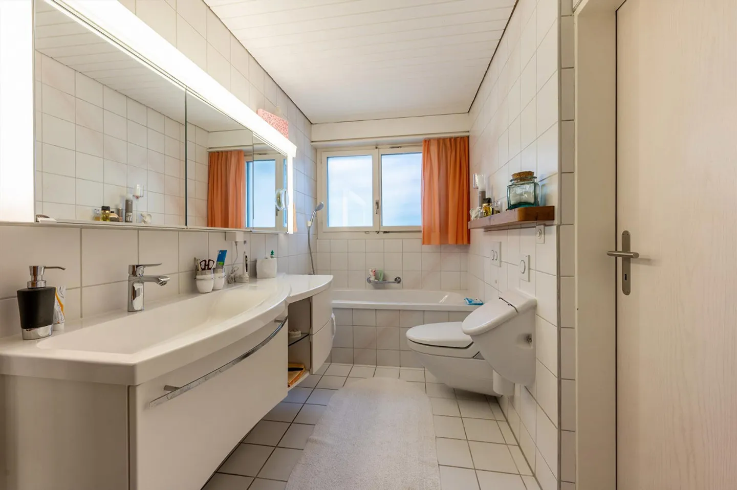 In una zona residenziale tranquilla con vista fantastica - Foto 8 di 13