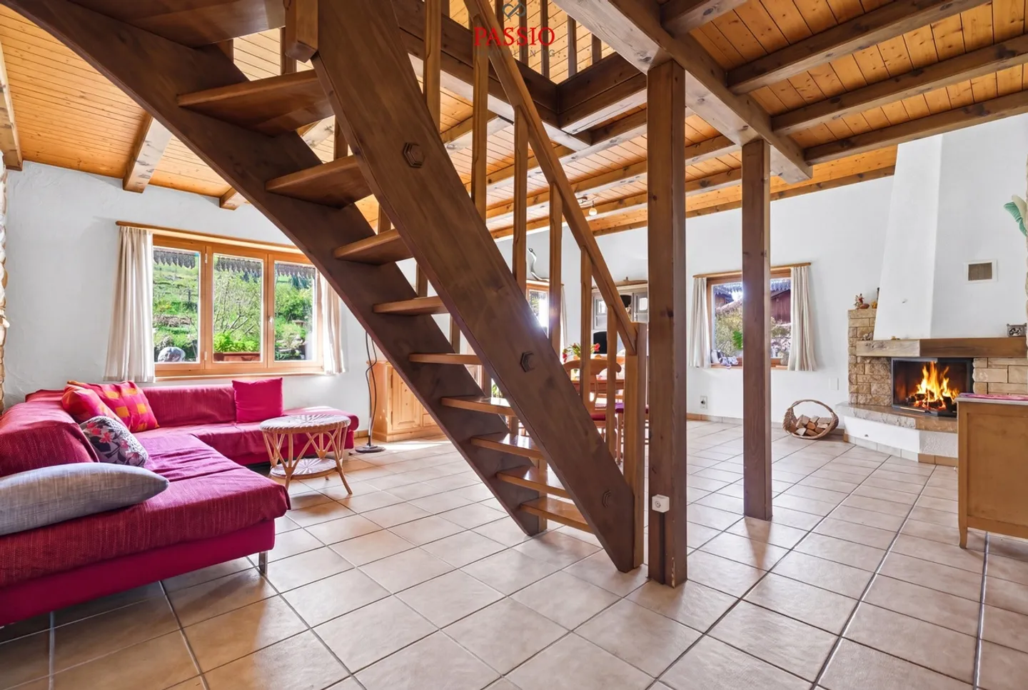 Charming 5.5-Room Single-Family House with a Wide View and Large Garden - Photo 8 of 45