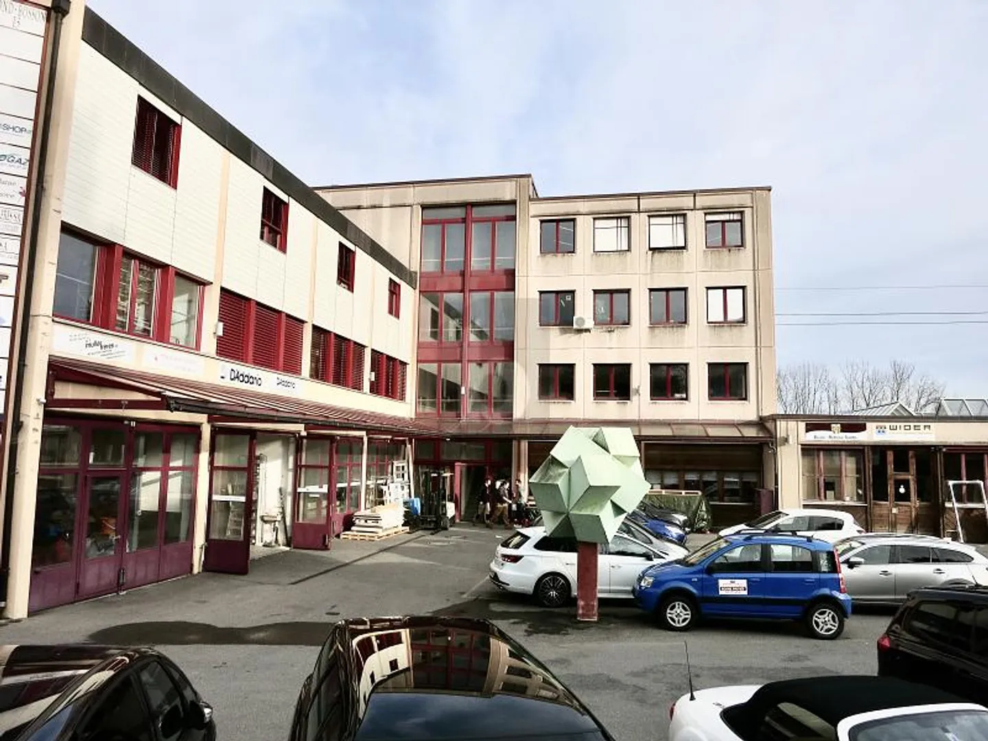 Office space for sale - Photo 2 of 5