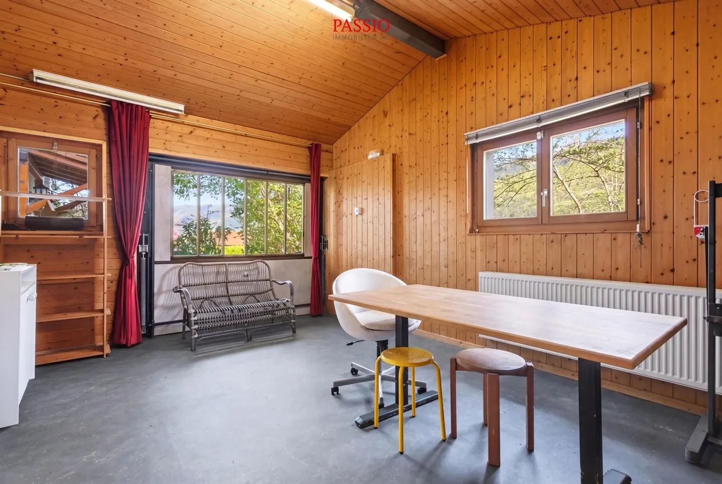 Charming 5.5-Room Single-Family House with a Wide View and Large Garden - Photo 15 of 45