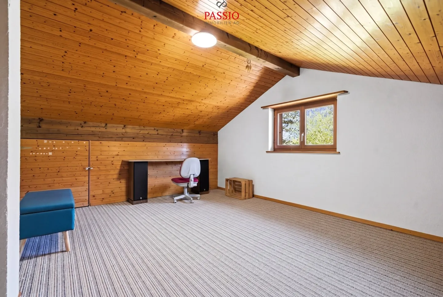 Charming 5.5-Room Single-Family House with a Wide View and Large Garden - Photo 23 of 45