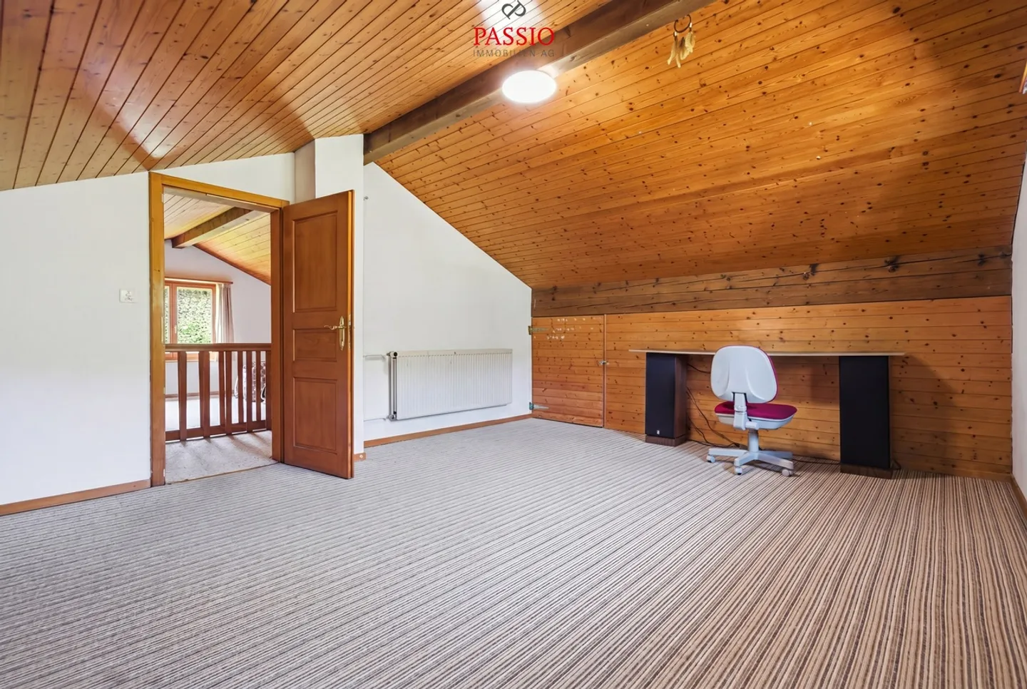 Charming 5.5-Room Single-Family House with a Wide View and Large Garden - Photo 24 of 45