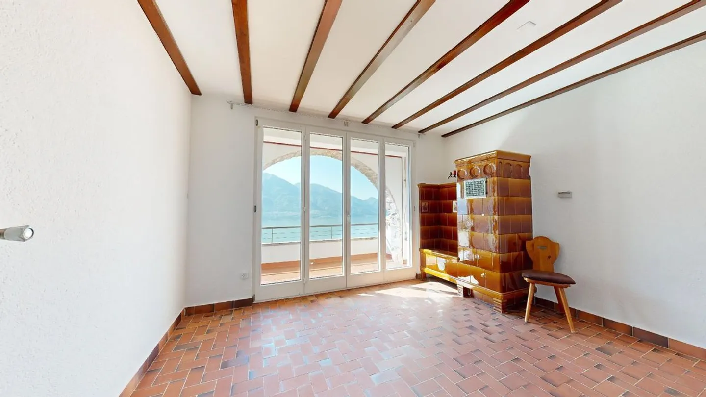 Ticino House with Unique View and Plenty of Development Opportunities - Photo 4 of 11