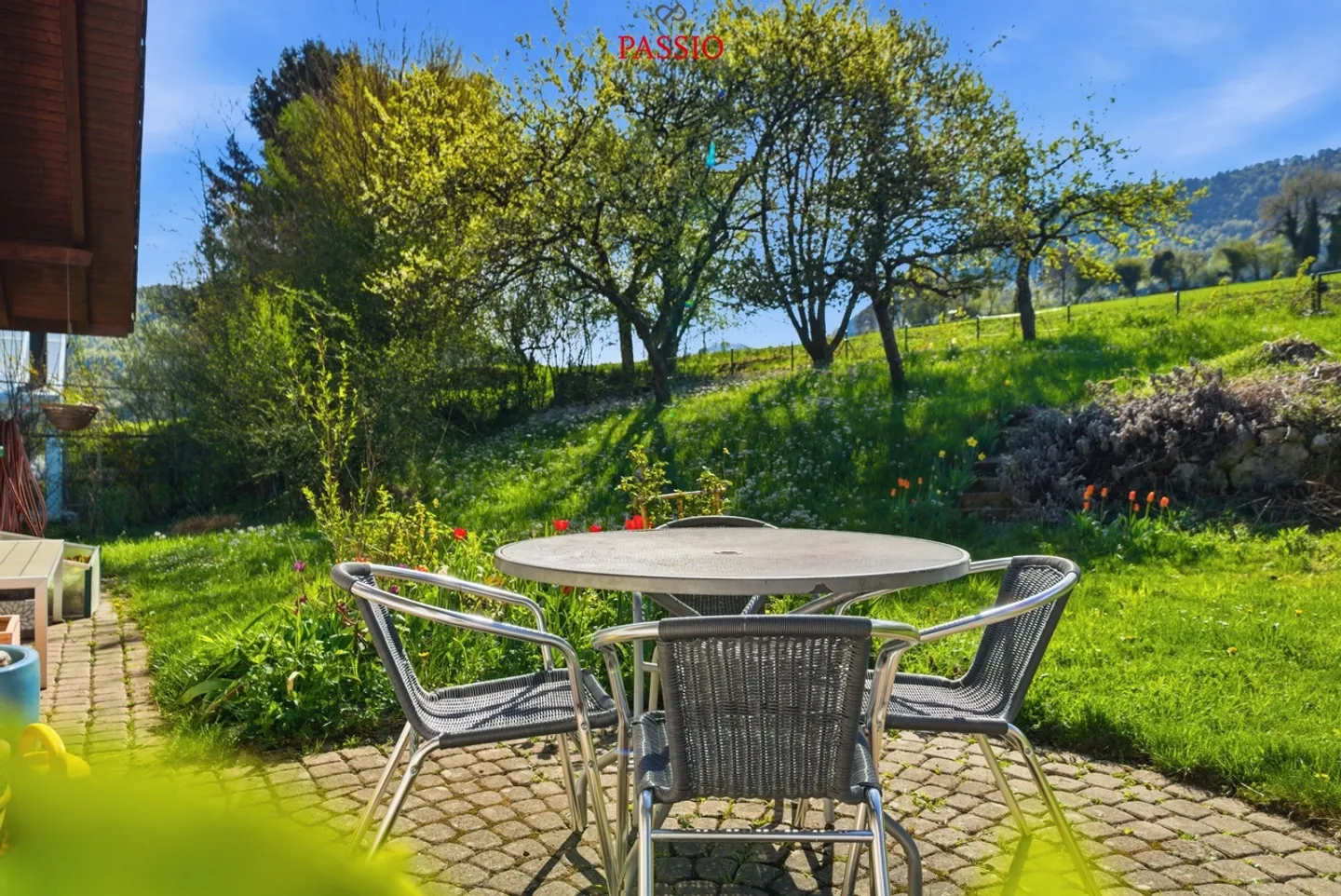 Charming 5.5-Room Single-Family House with a Wide View and Large Garden - Photo 35 of 45