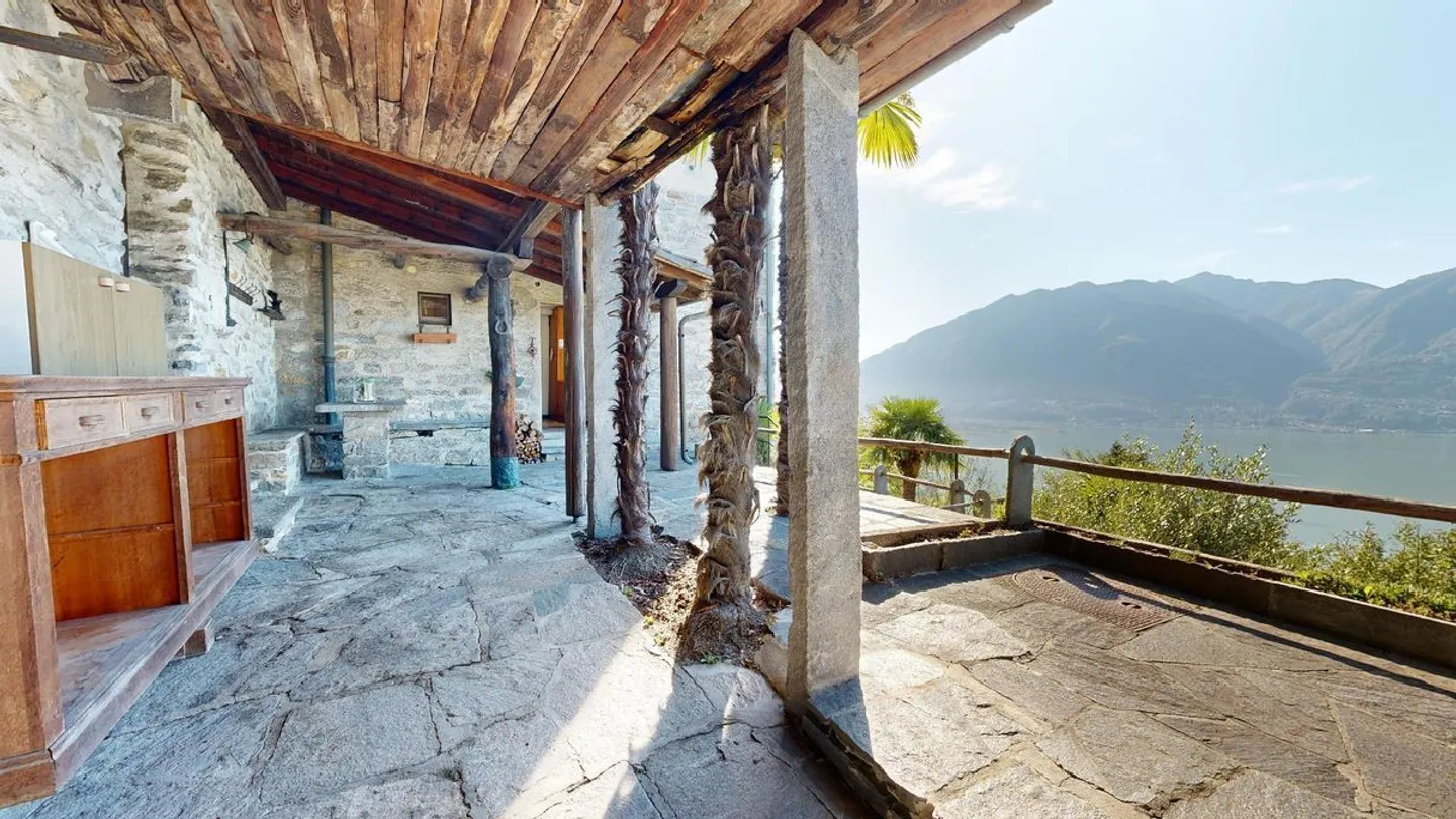 Ticino House with Unique View and Plenty of Development Opportunities - Photo 6 of 11