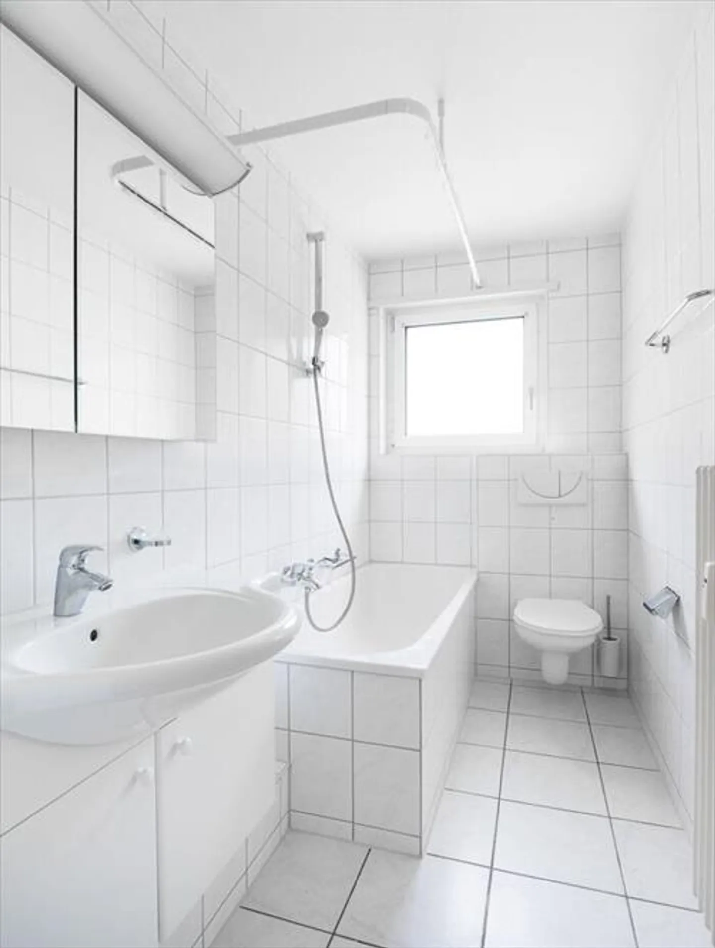 In uno sviluppo ben curato ad Allschwil - Foto 5 di 6