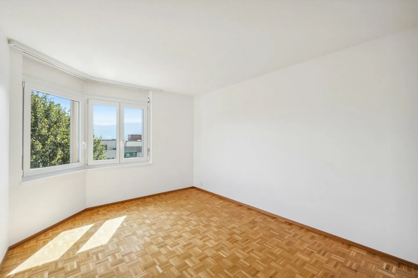 APPARTEMENT À LOUER DANS QUARTIER TRÈS ENSOLEILLÉ ET FAMILIAL - Photo 6 sur 11