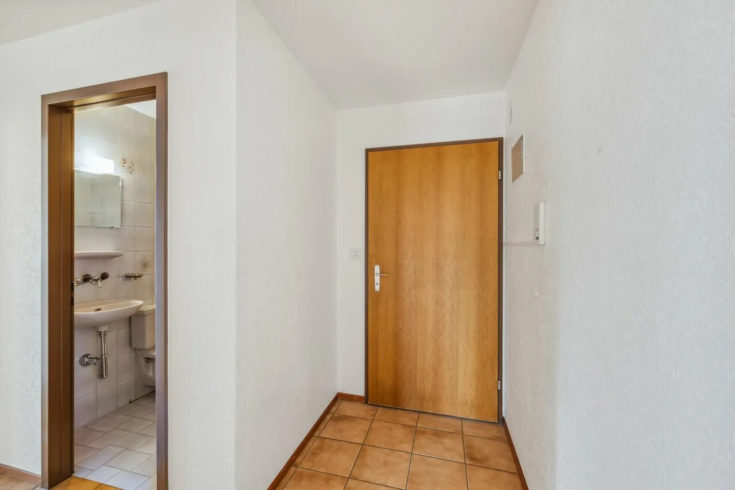 APPARTEMENT À LOUER DANS QUARTIER TRÈS ENSOLEILLÉ ET FAMILIAL - Photo 8 sur 11