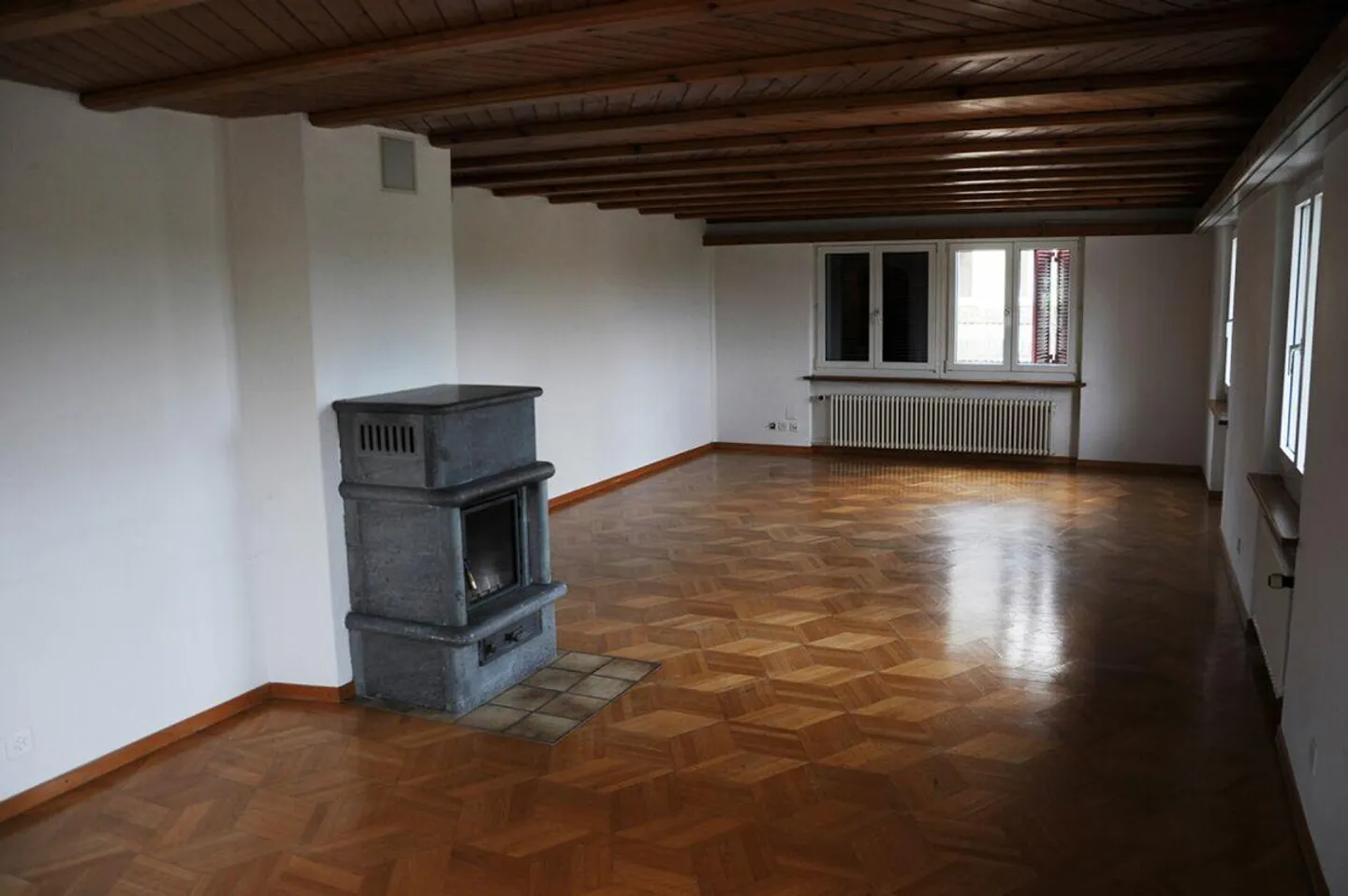 Edificio multifunzionale con showroom, officina e unità abitative - Foto 7 di 16