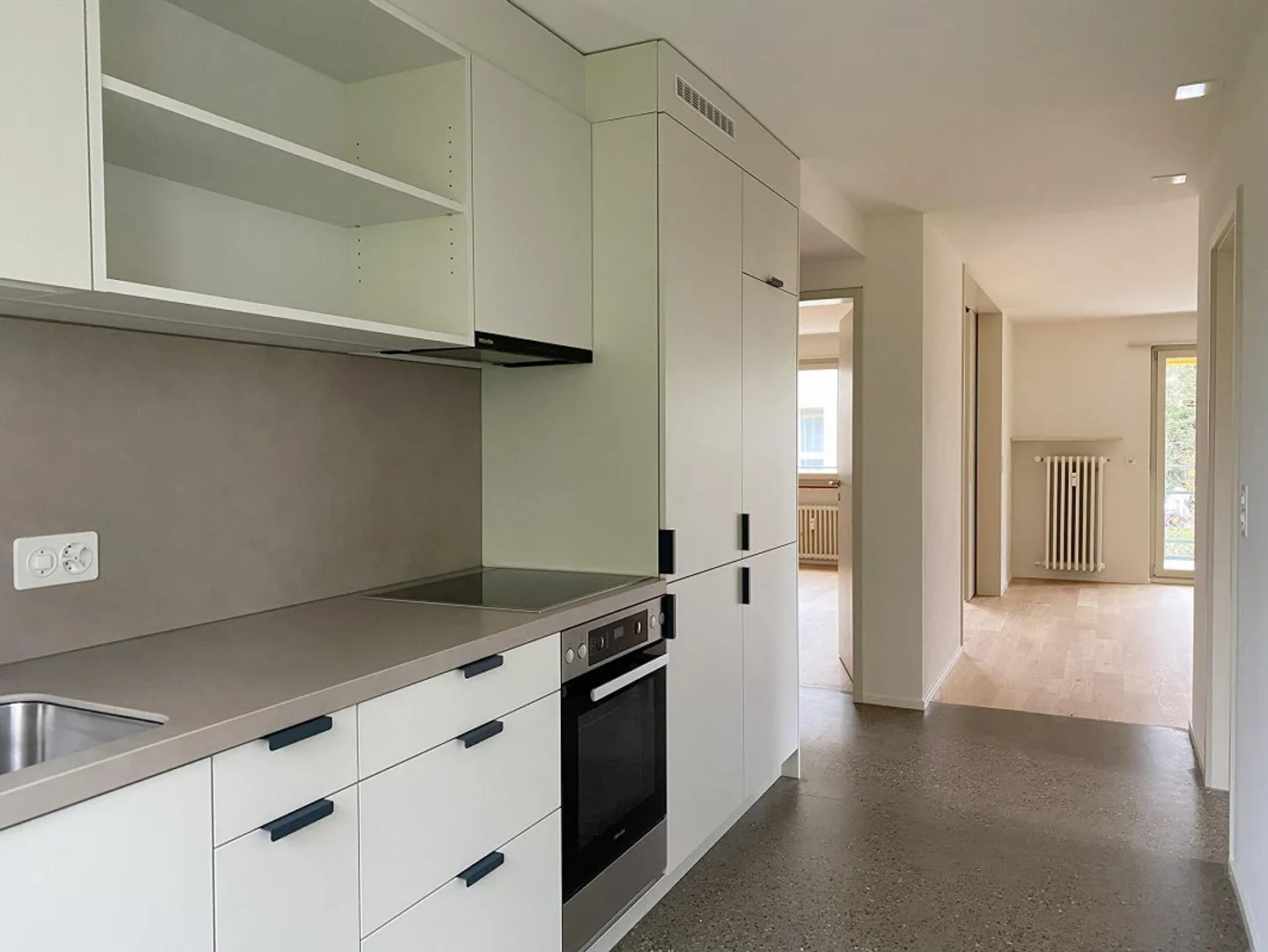 Première location : Appartement moderne près de Migros Paradies - Photo 1 sur 13