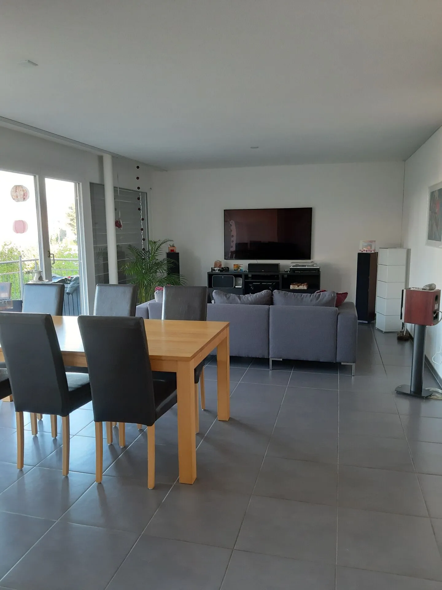 Appartement moderne à Ins - Photo 2 sur 5