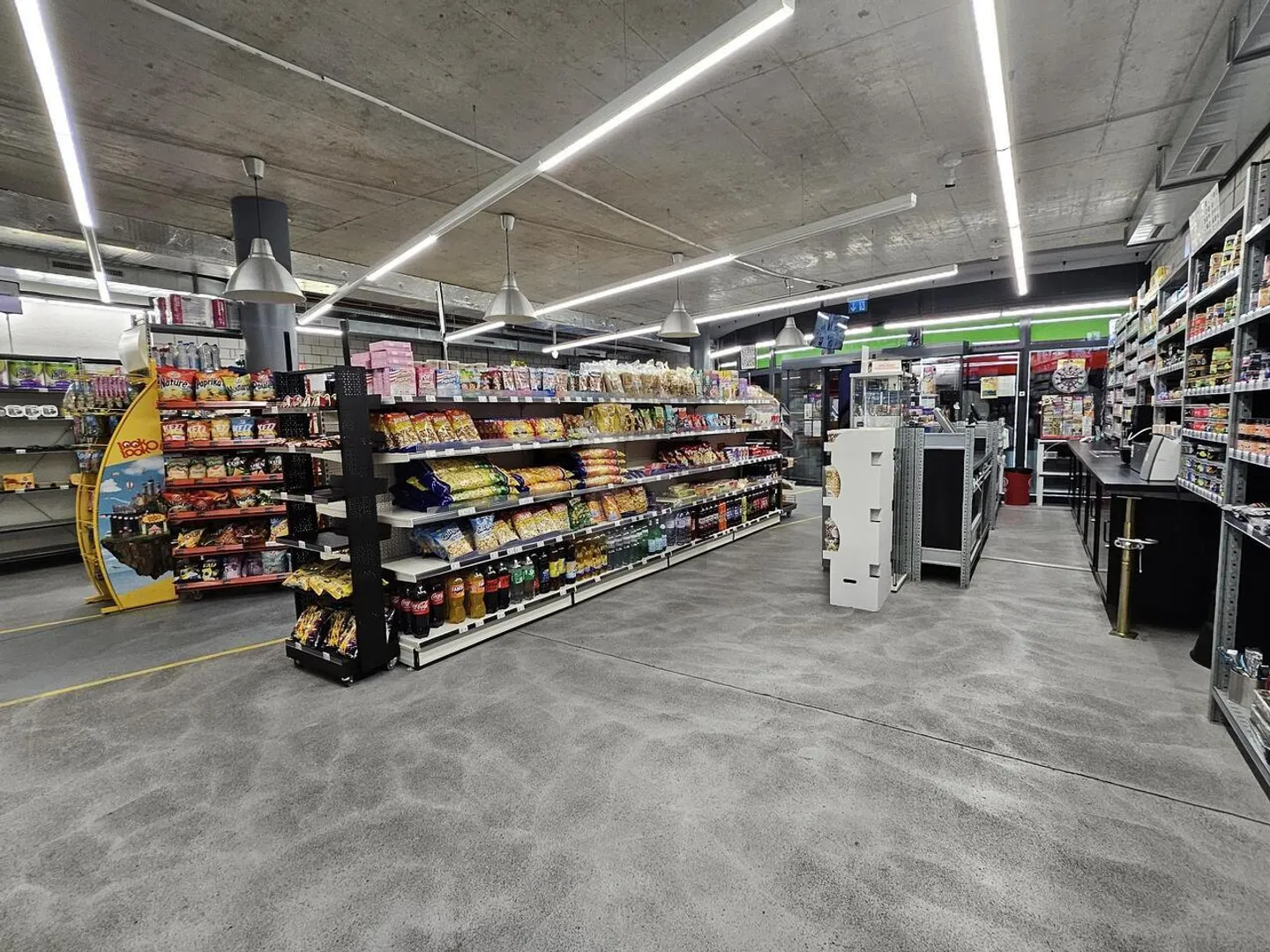 Prime Commercial Space in Dübendorf - Photo 1 of 6