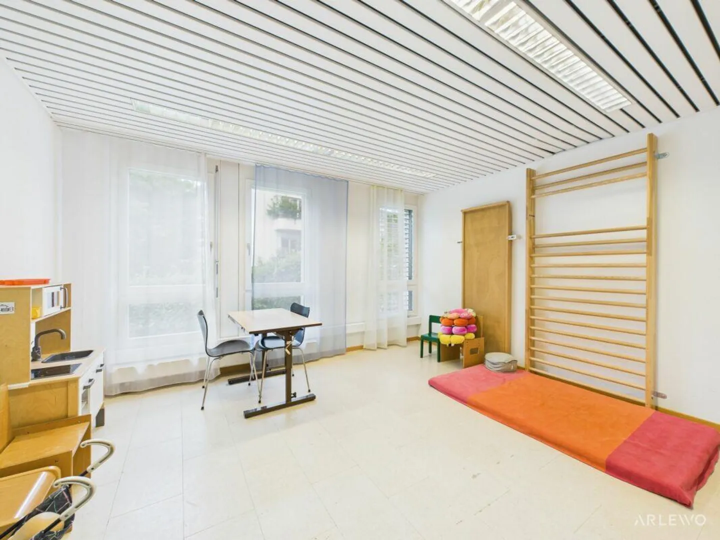Espace commercial attrayant à vendre au Rotsee - situé au centre de Lucerne - Photo 1 sur 15