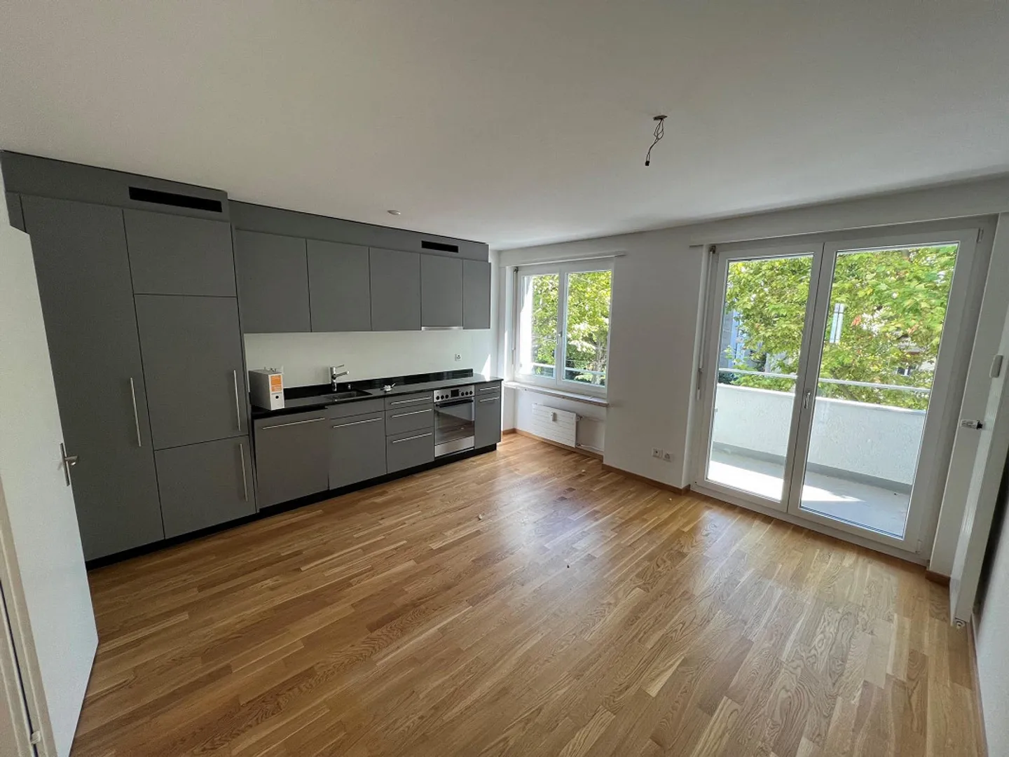 Exklusive 3-Zimmer-Wohnung an Top-Lage in Basel - Foto 2 von 5