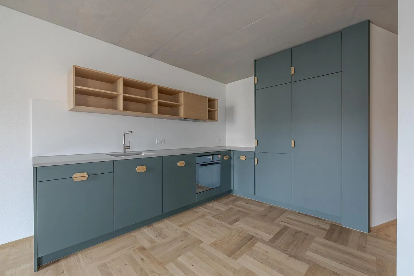 3.5 Room Apartment in Biel - Photo 8 of 11