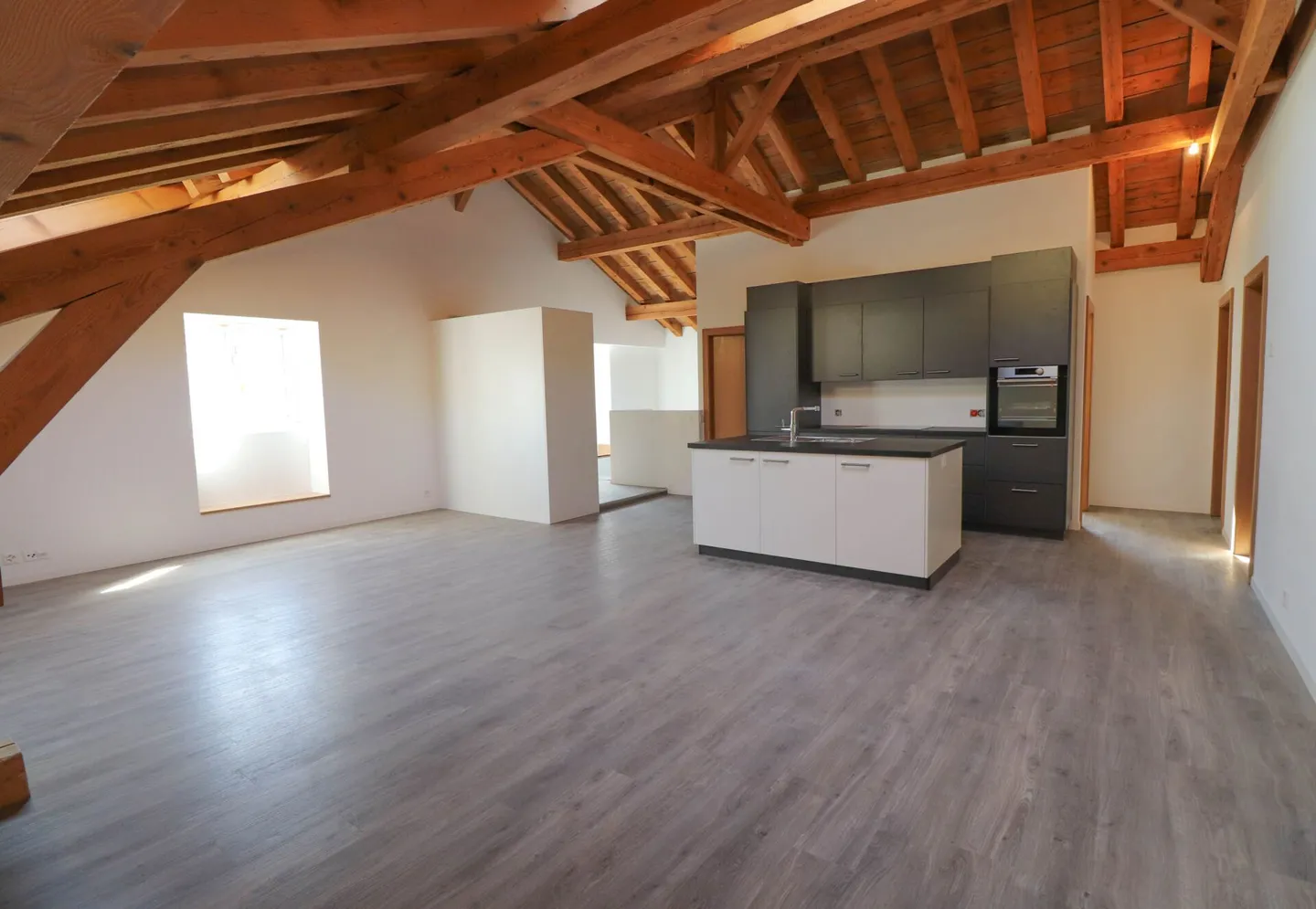 4,5-Zimmer-Wohnung - Foto 1 von 10