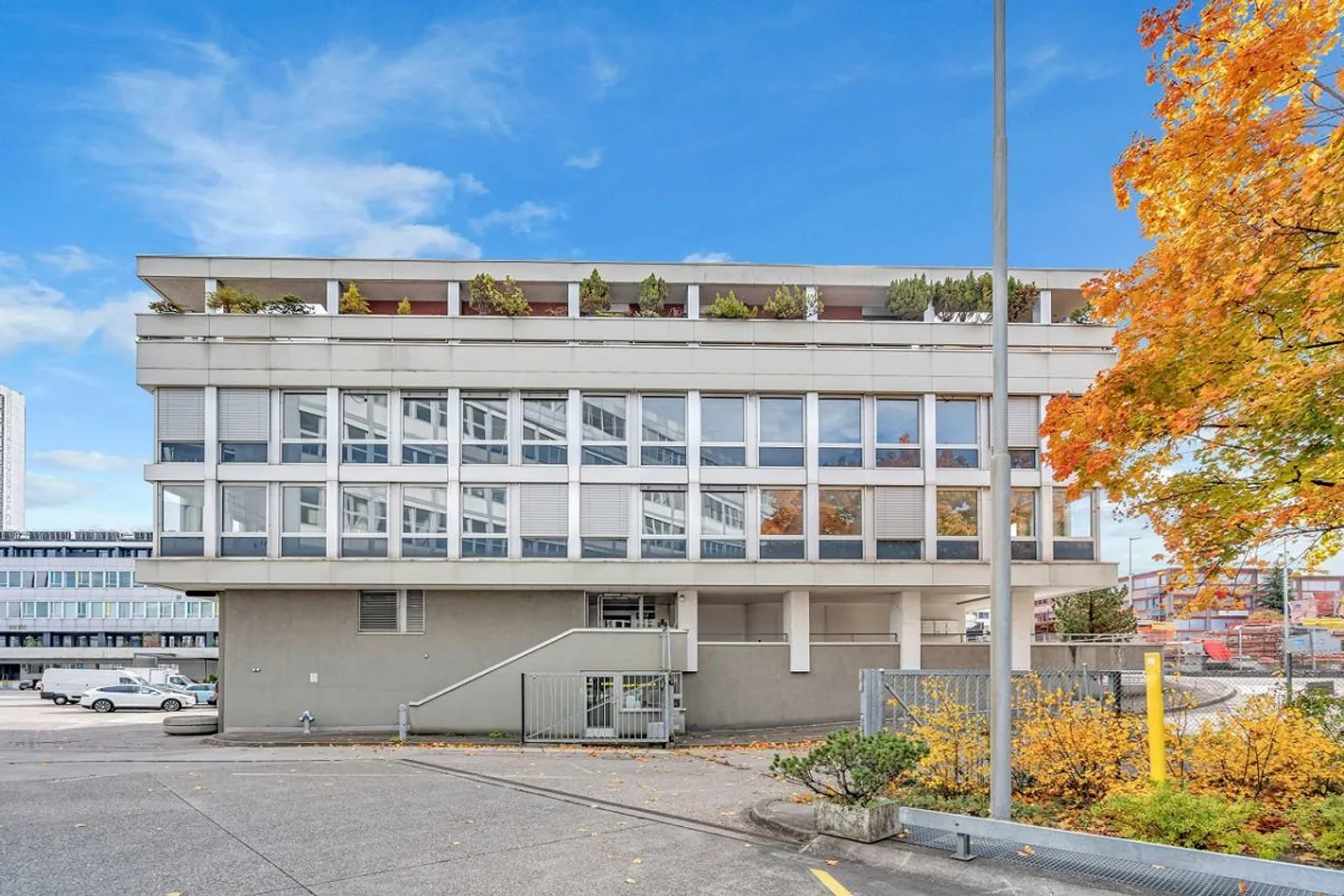 Emplacement commercial polyvalent pour votre entreprise à Berne - Photo 5 sur 7