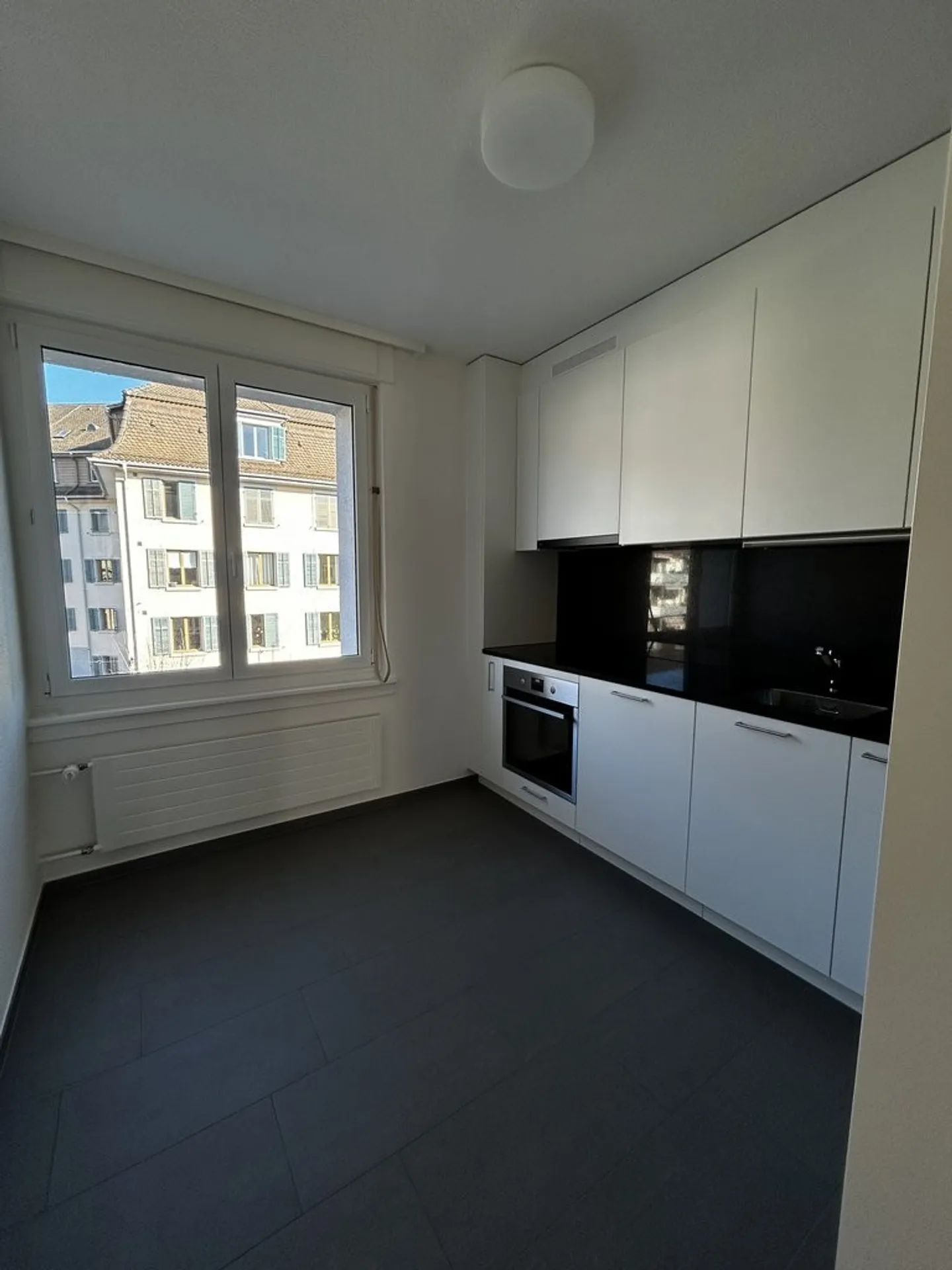 Appartement moderne à Zurich - Photo 2 sur 8