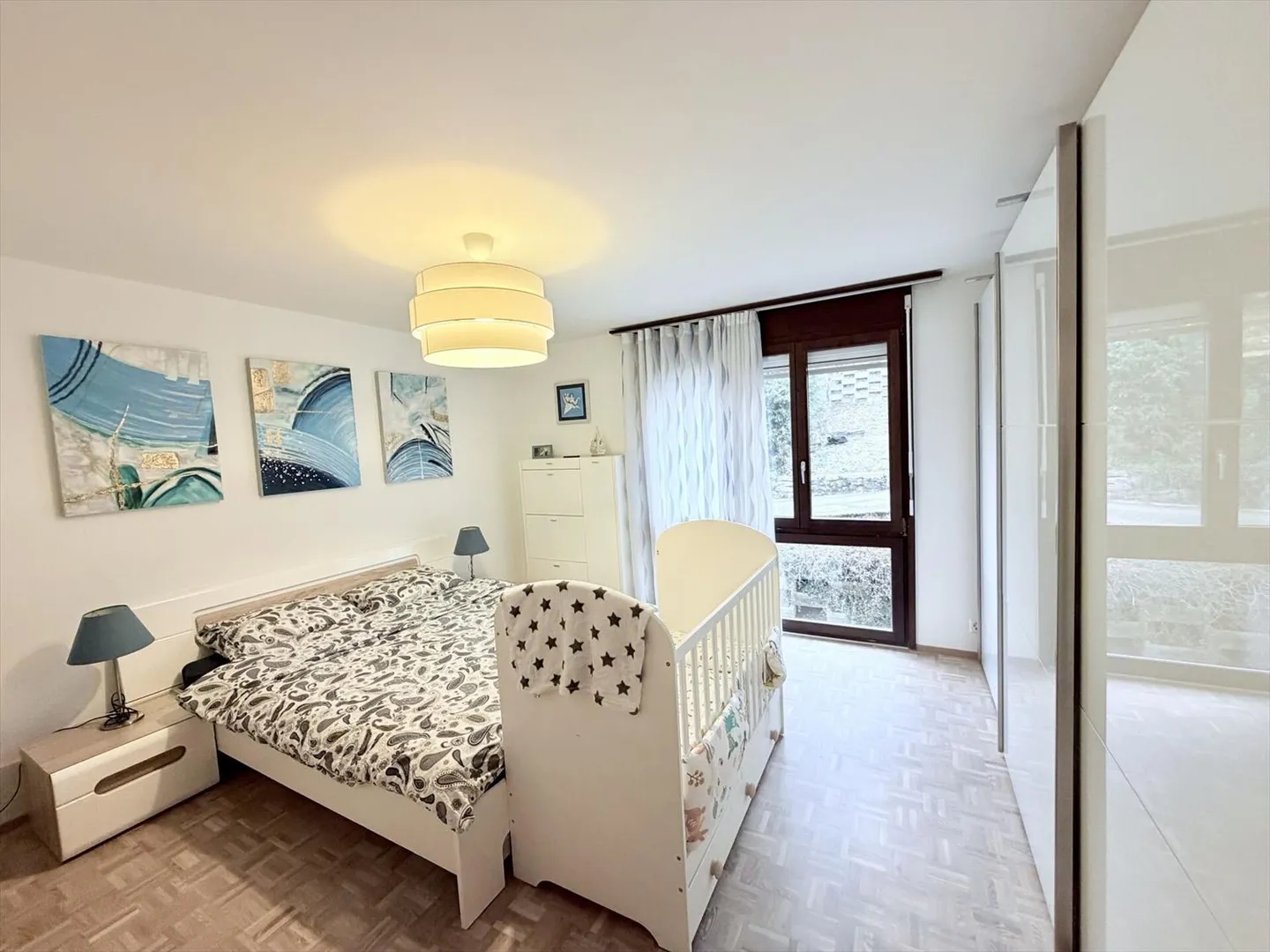 Appartement avec 3,5 pièces, balcon et vue sur le lac - Photo 6 sur 10