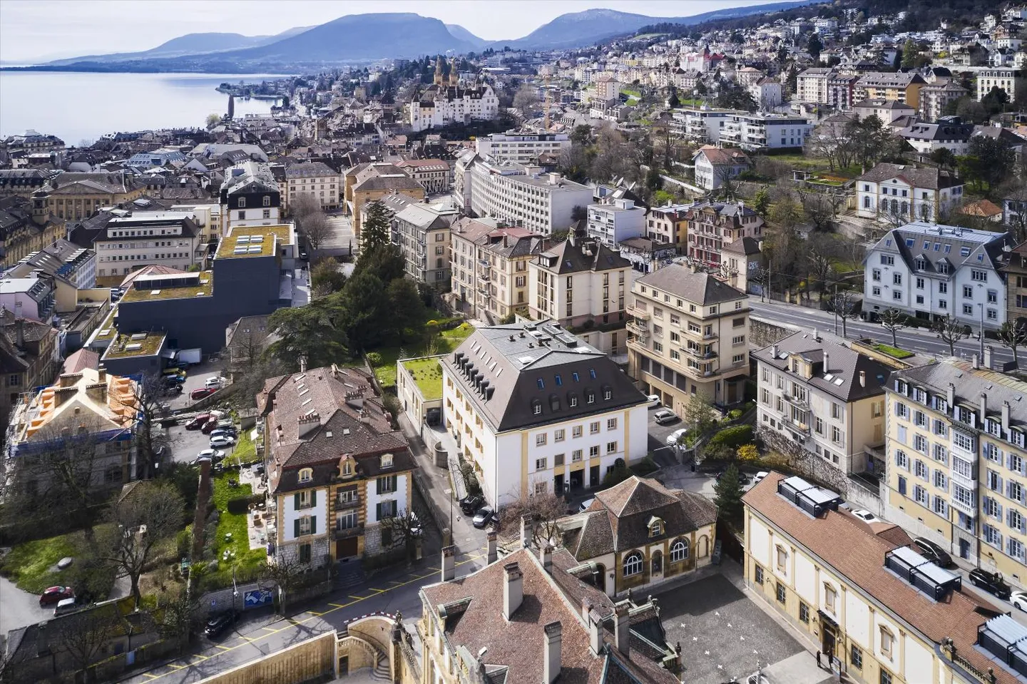 Bureau Bien Équipé - Photo 2 sur 2