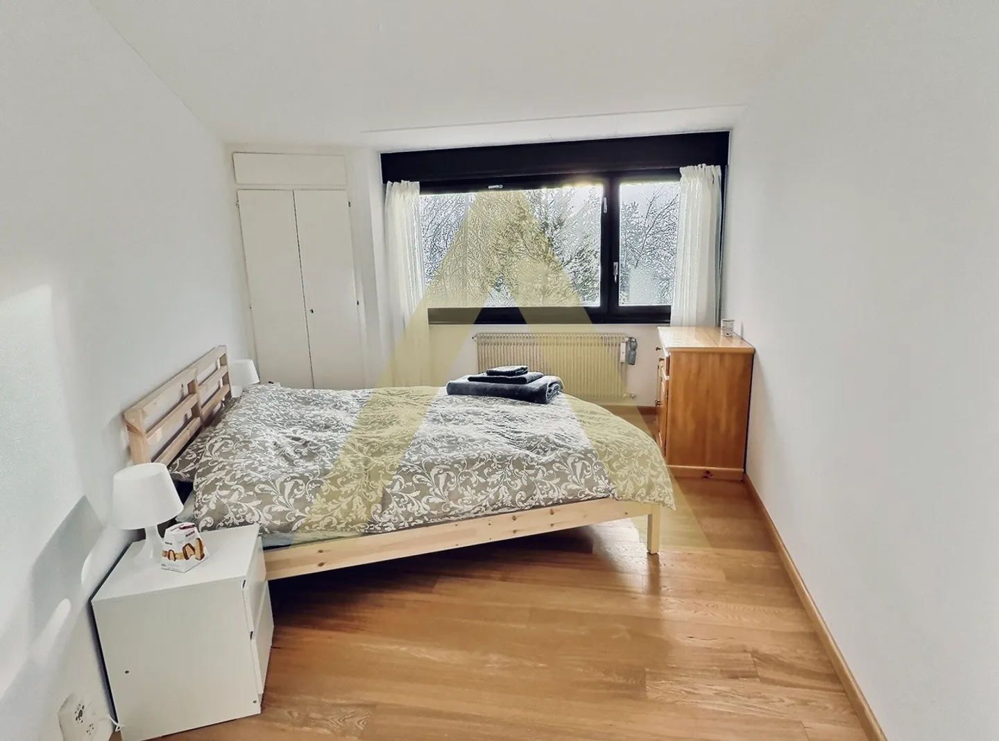 Schöne Wohnung in der Nähe des Zentrums in einer sehr ruhigen Gegend - Foto 4 von 6