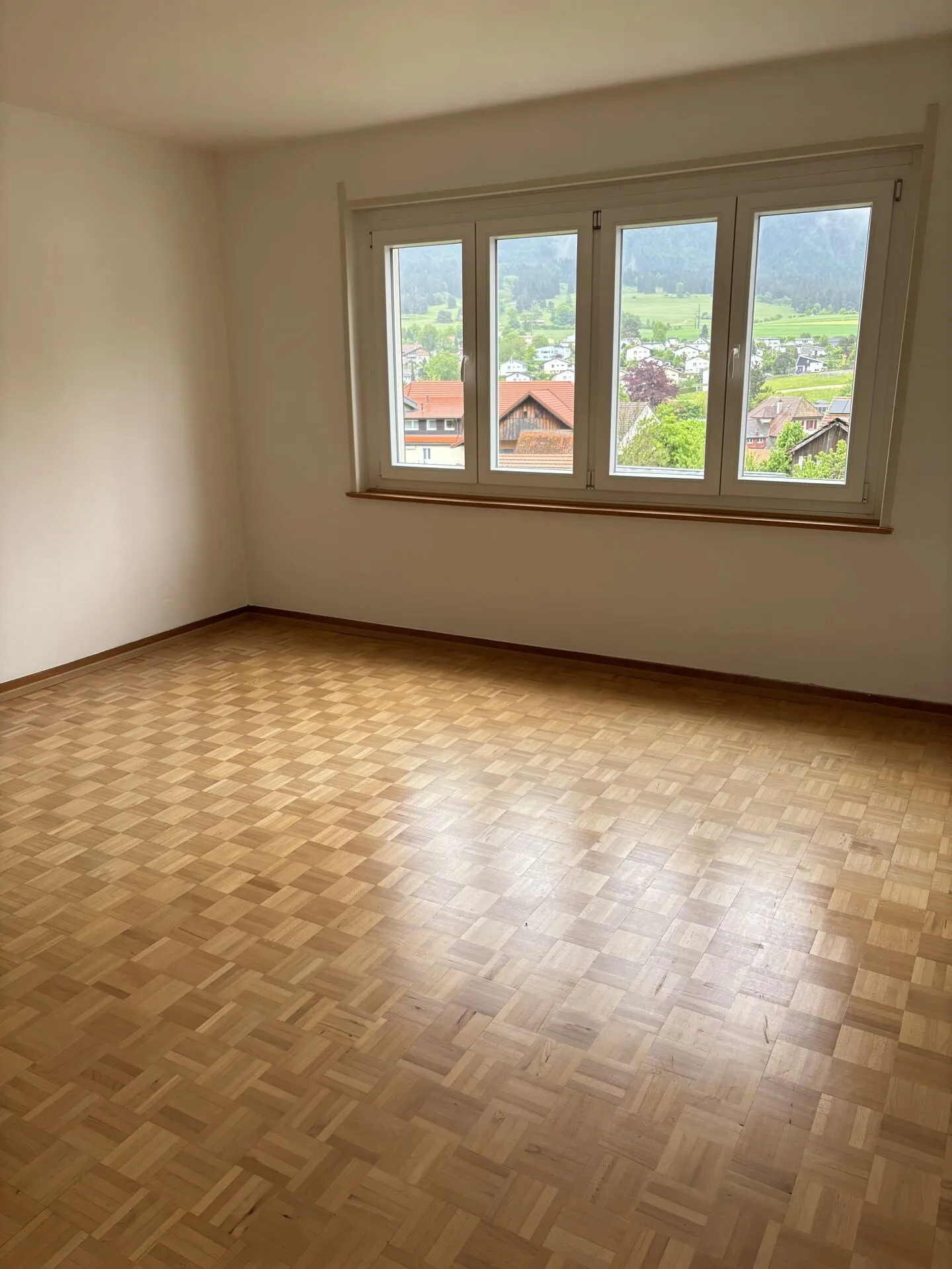 Vicino alla scuola e alla natura, appartamenti di 3,5 locali al 1° e 3° piano - Foto 6 di 8