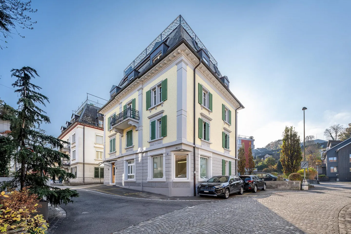 Spazio ufficio rappresentativo di 3,5 stanze a Horgen - centrale - Foto 1 di 10