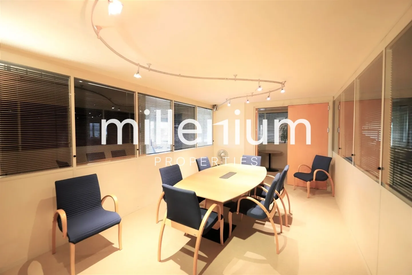Office Spaces for Rent in Tannay - Photo 2 of 7