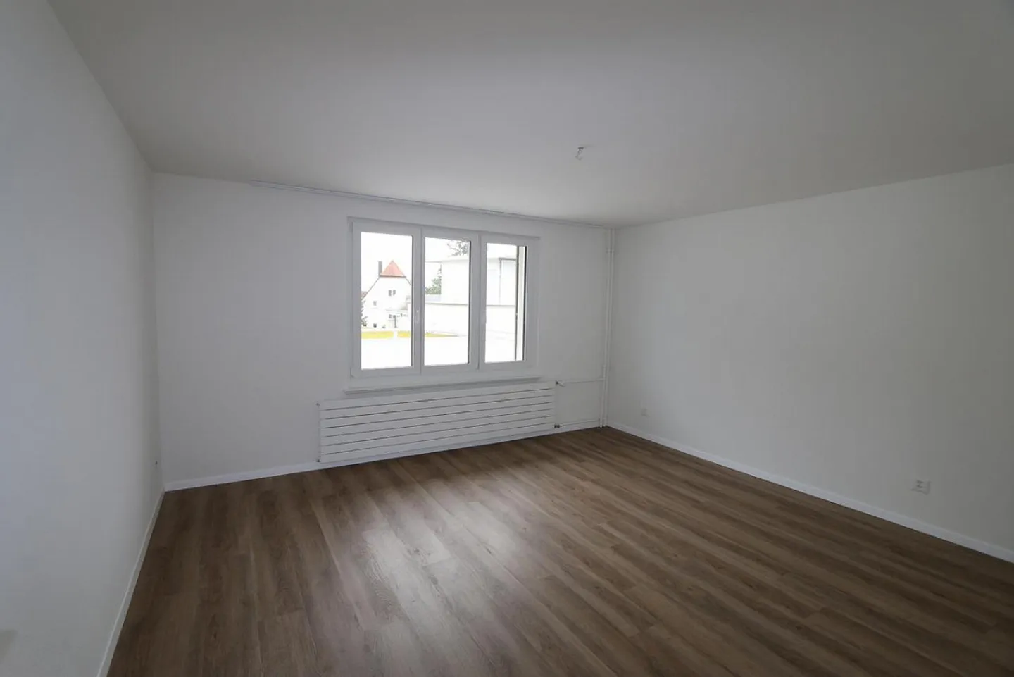 Appartement rénové avec balcon de 20 m2 - Photo 6 sur 7