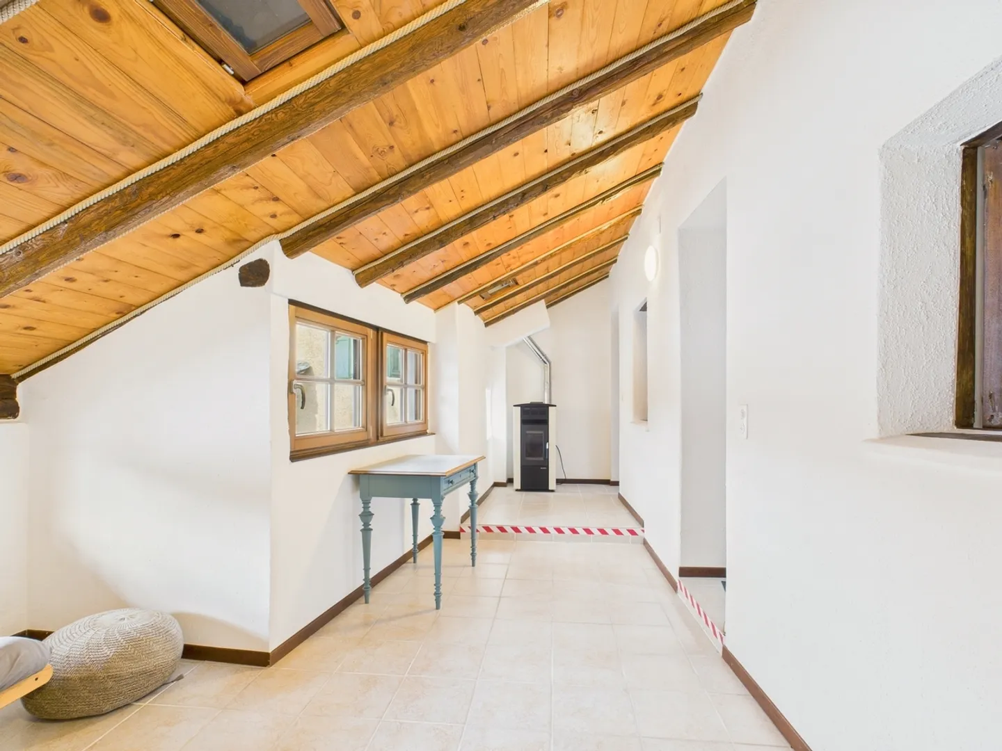 Residential Dream in Breggia, TI: Modern Single-Family Home with 5 Rooms! - Photo 7 of 12