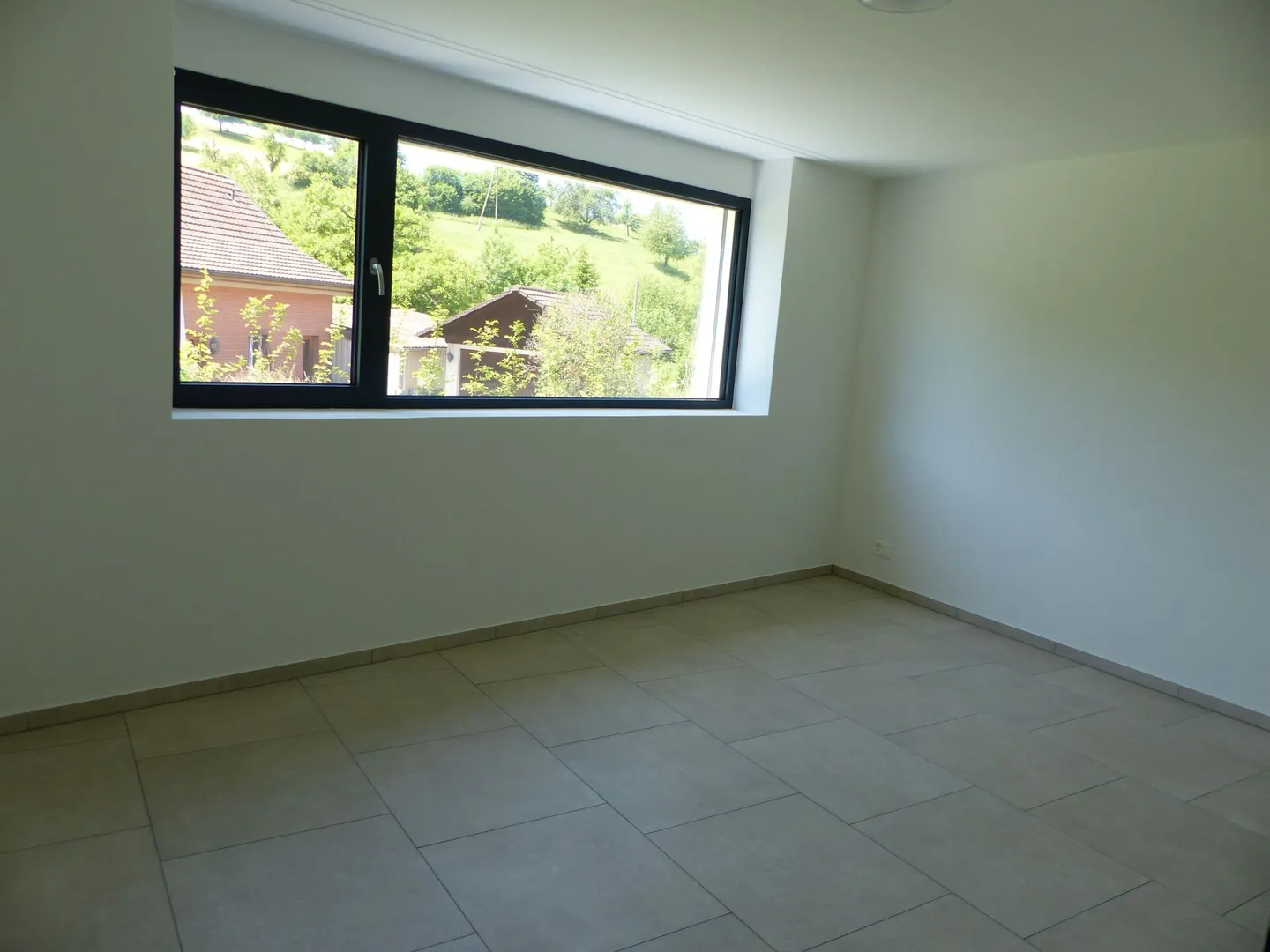 ATTRACTIVE 4.5 ROOM DUPLEX FOR RENT / NEW BUILD - Photo 9 of 12