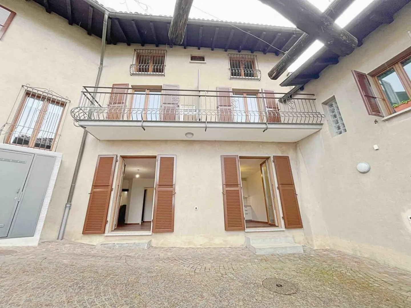 COLDRERIO – HISTORISCHER CHARME UND GENERÖSE RÄUME - Foto 7 von 13