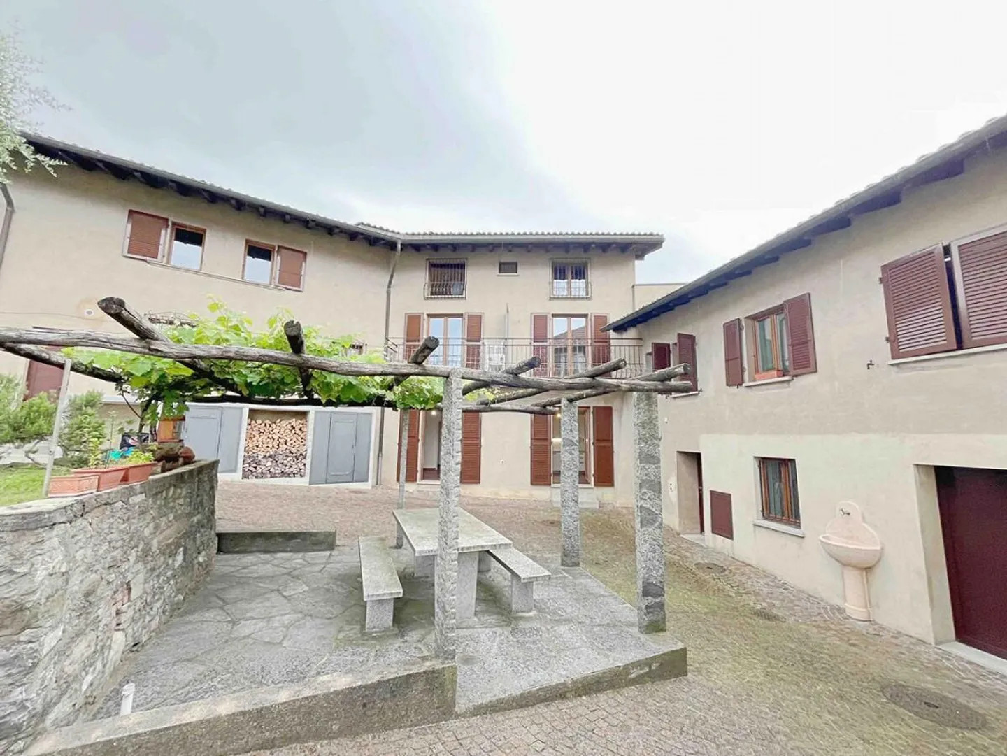 COLDRERIO – HISTORISCHER CHARME UND GENERÖSE RÄUME - Foto 8 von 13