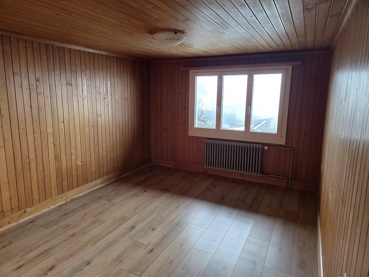 Freshly renovated 4-room apartment - Photo 5 of 6