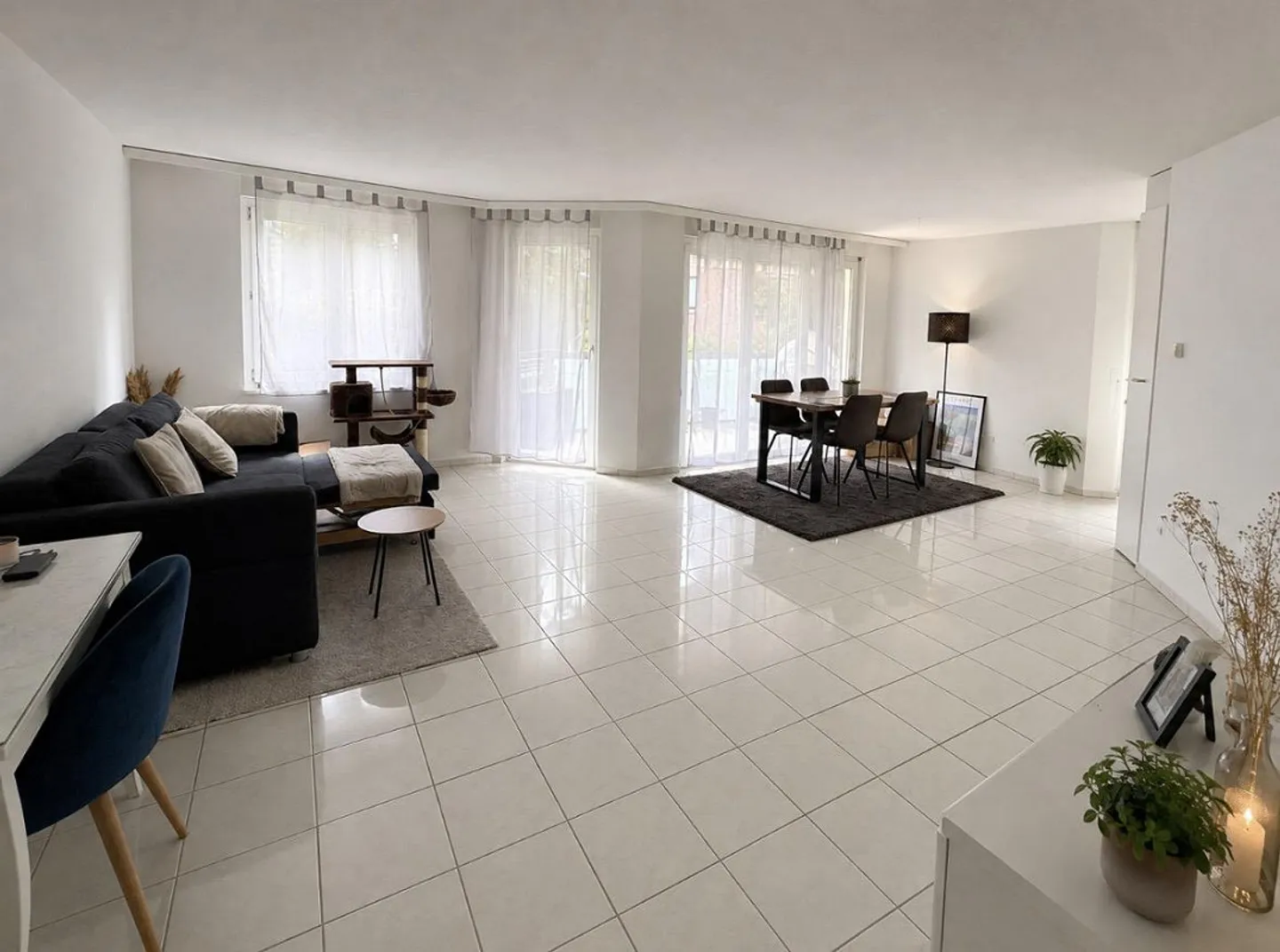 Helle 2.5-Zimmer-Wohnung mit Balkon - Foto 3 von 7