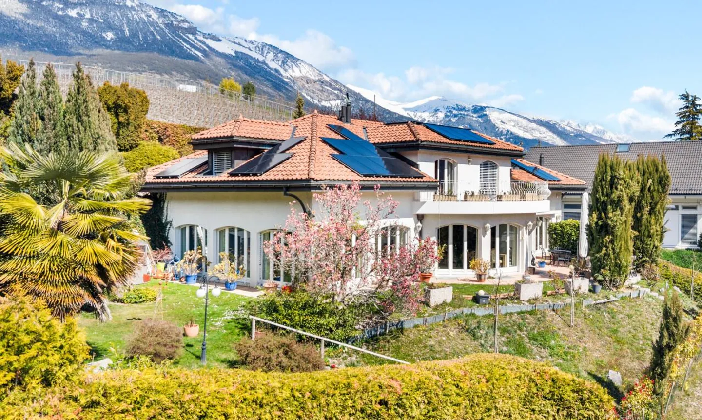 Exceptional Property in Veyras - Photo 2 of 11