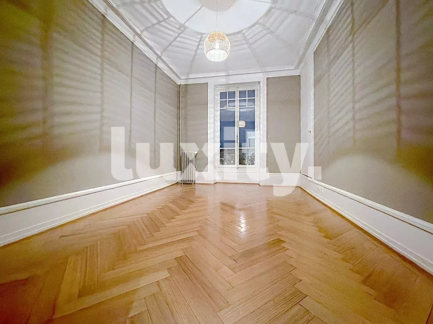 5-room apartment - Photo 3 of 4